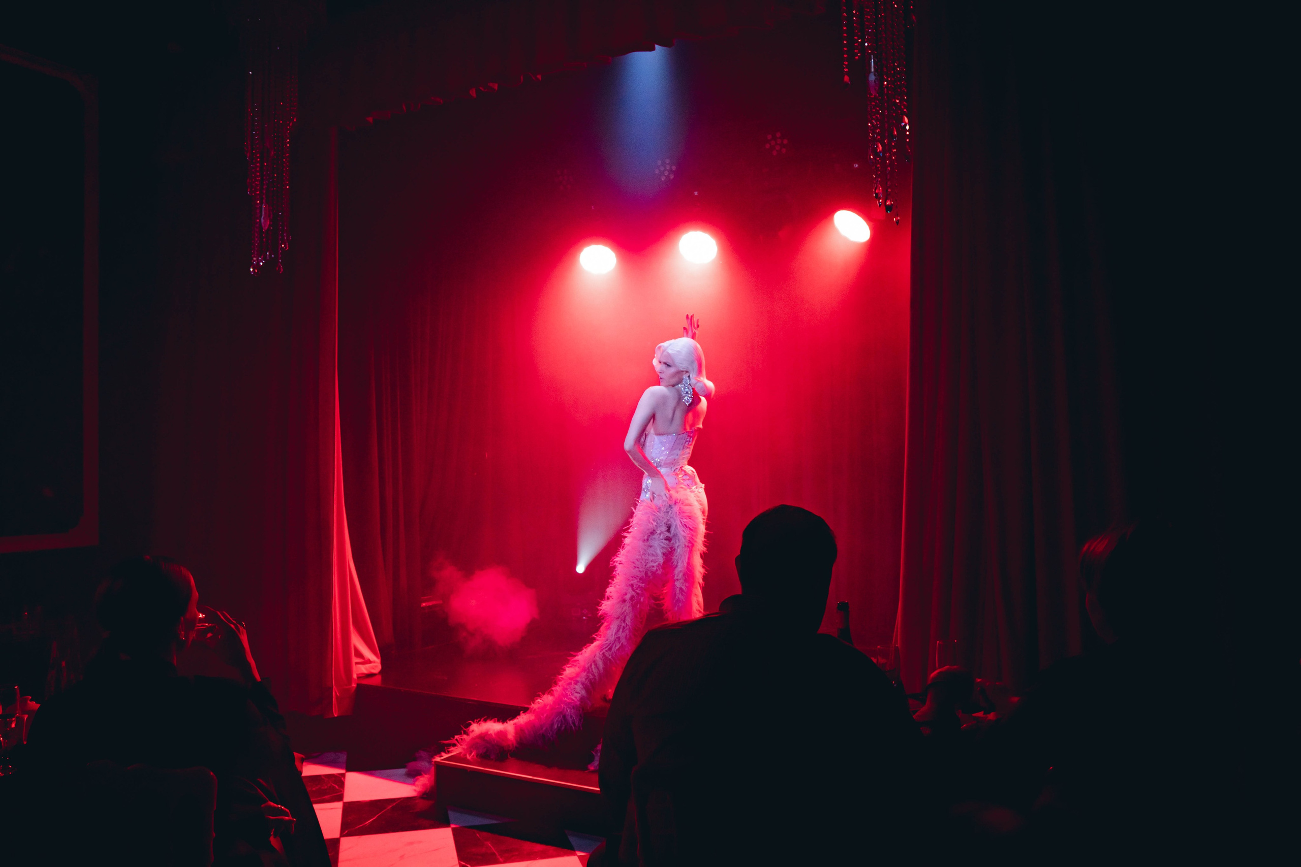 Бурлеск-кабаре SIRENCE. Со стороны / репортажный фотограф в СПб