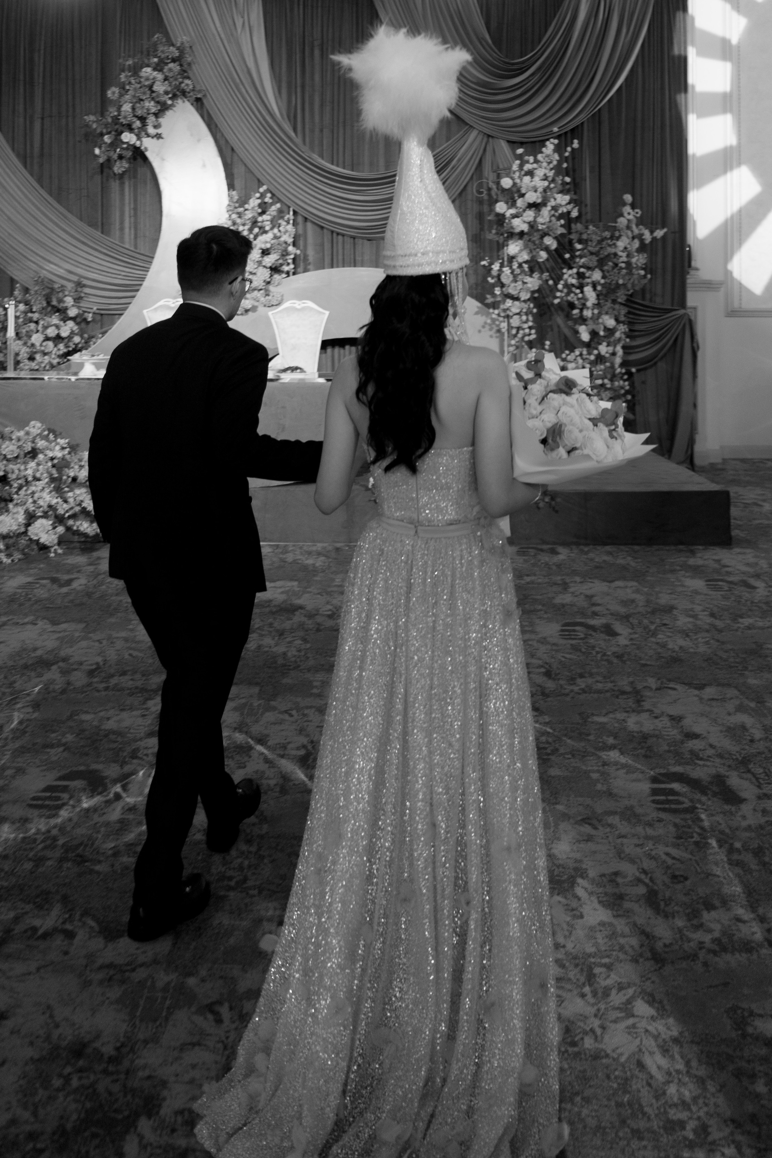 Ay-Dana Uzatu. ___________________________________________________