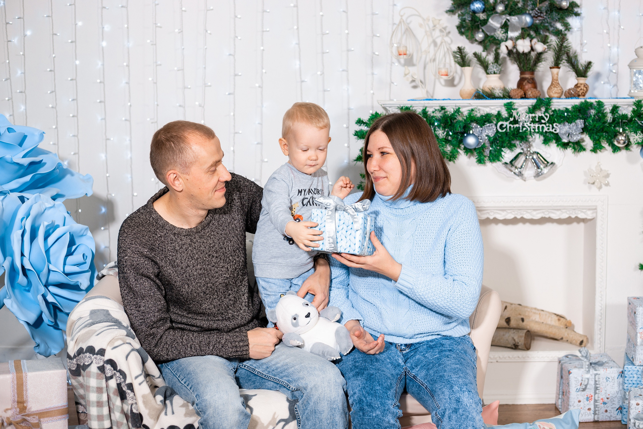 © Фотостудия "Олеся". Все права защищены. "Любое использование или копирование материалов или элементов дизайна сайта допускается только с разрешения правообладателя и со ссылкой на источник".