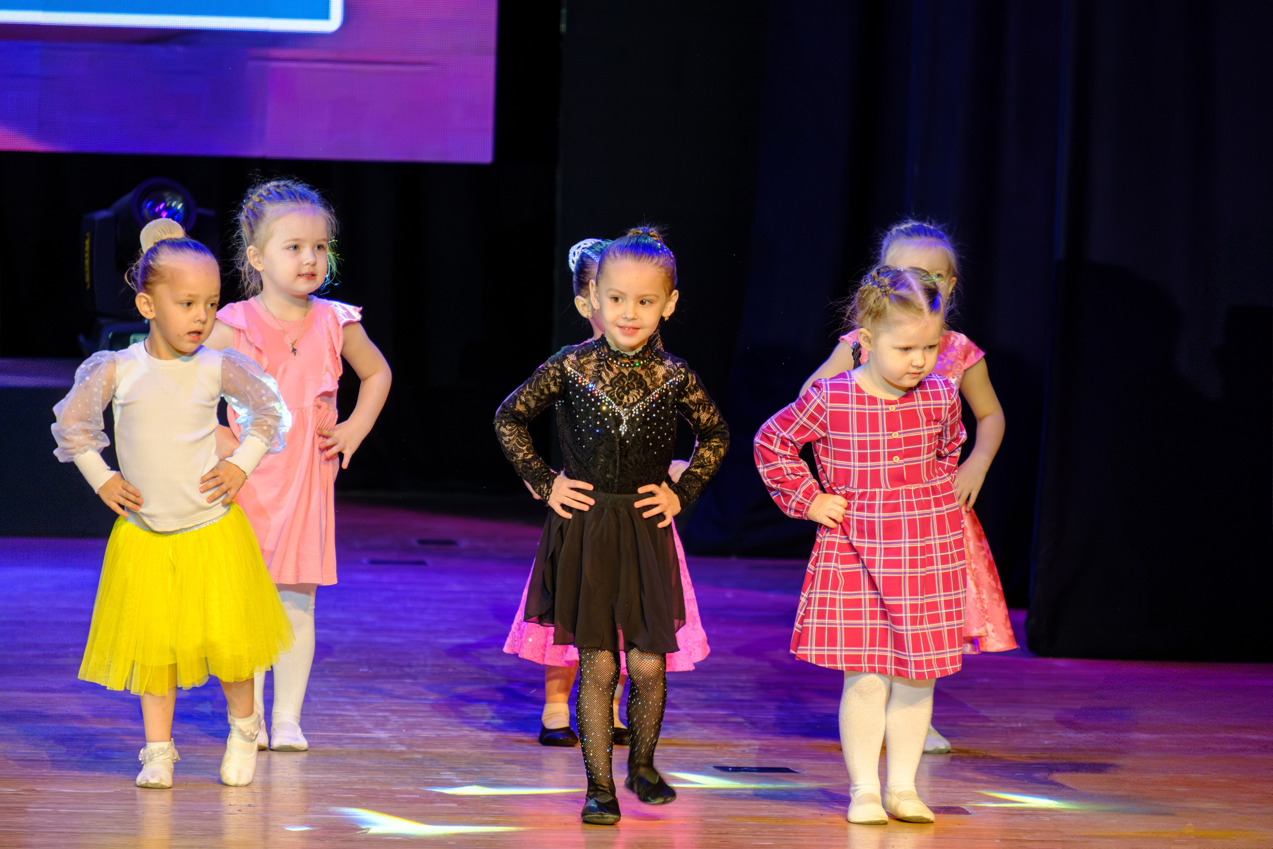 Студенческая неразлучность: секреты посвящения в Междуреченске.