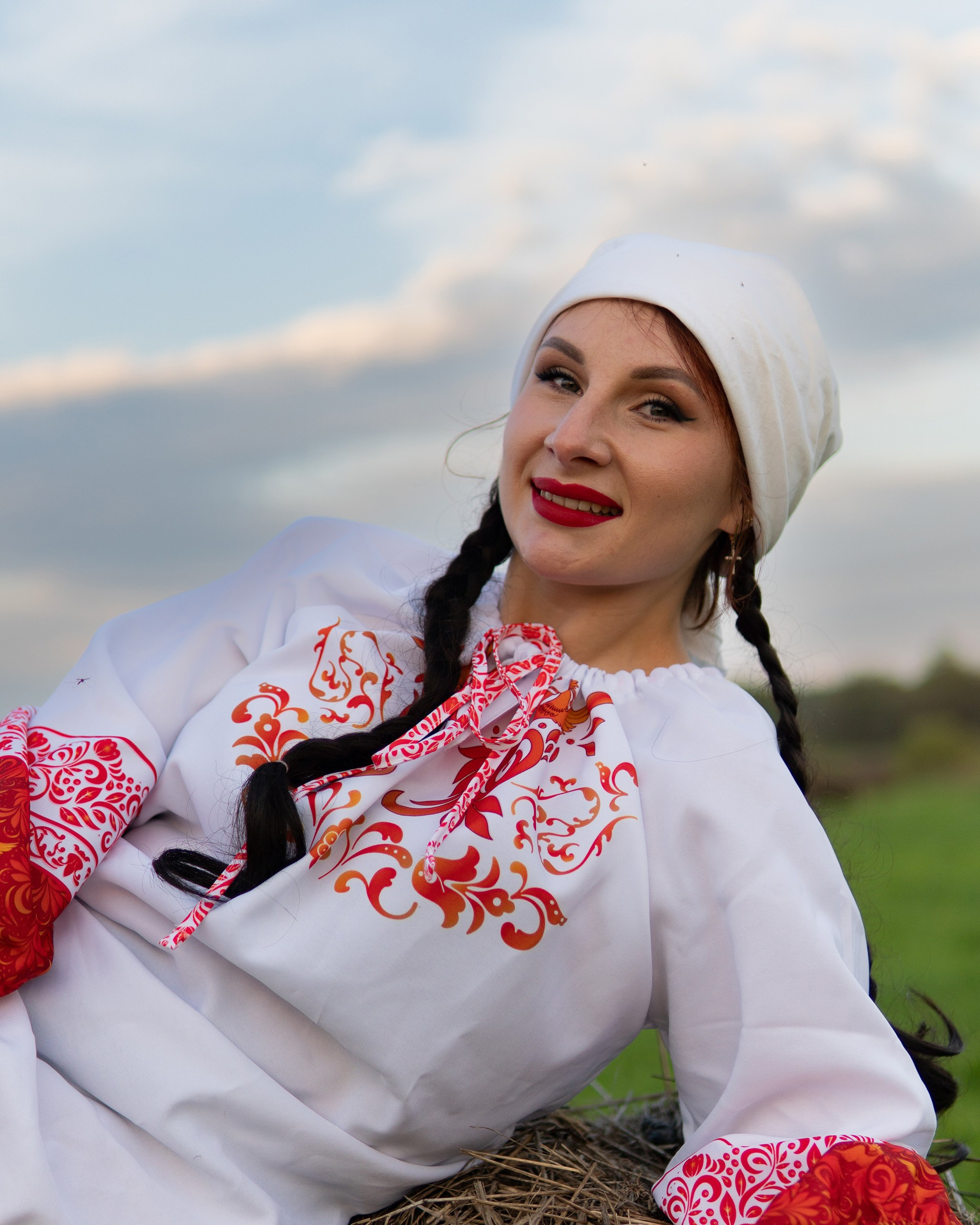 Тематическая \ Творческая \ Фотосъёмка в славянском наряде: Татьяна — гармония традиций и природы. Hannanovmoments