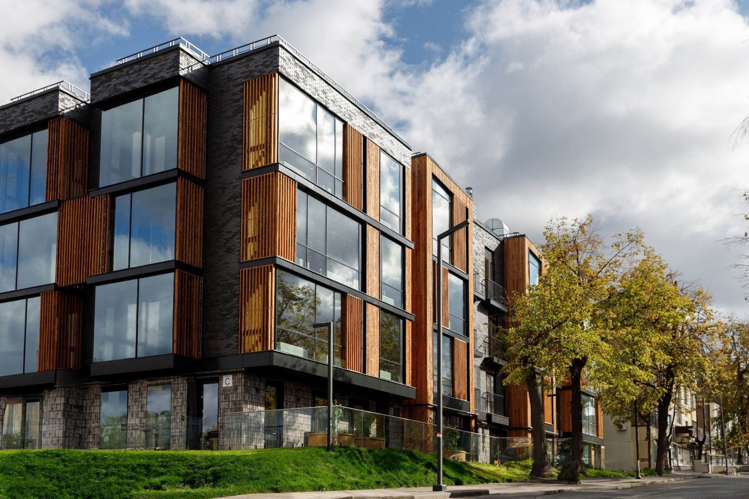 Нонский Руслан, фотограф Казань. Архитектурная и интерьерная съемка, работаю по всей России