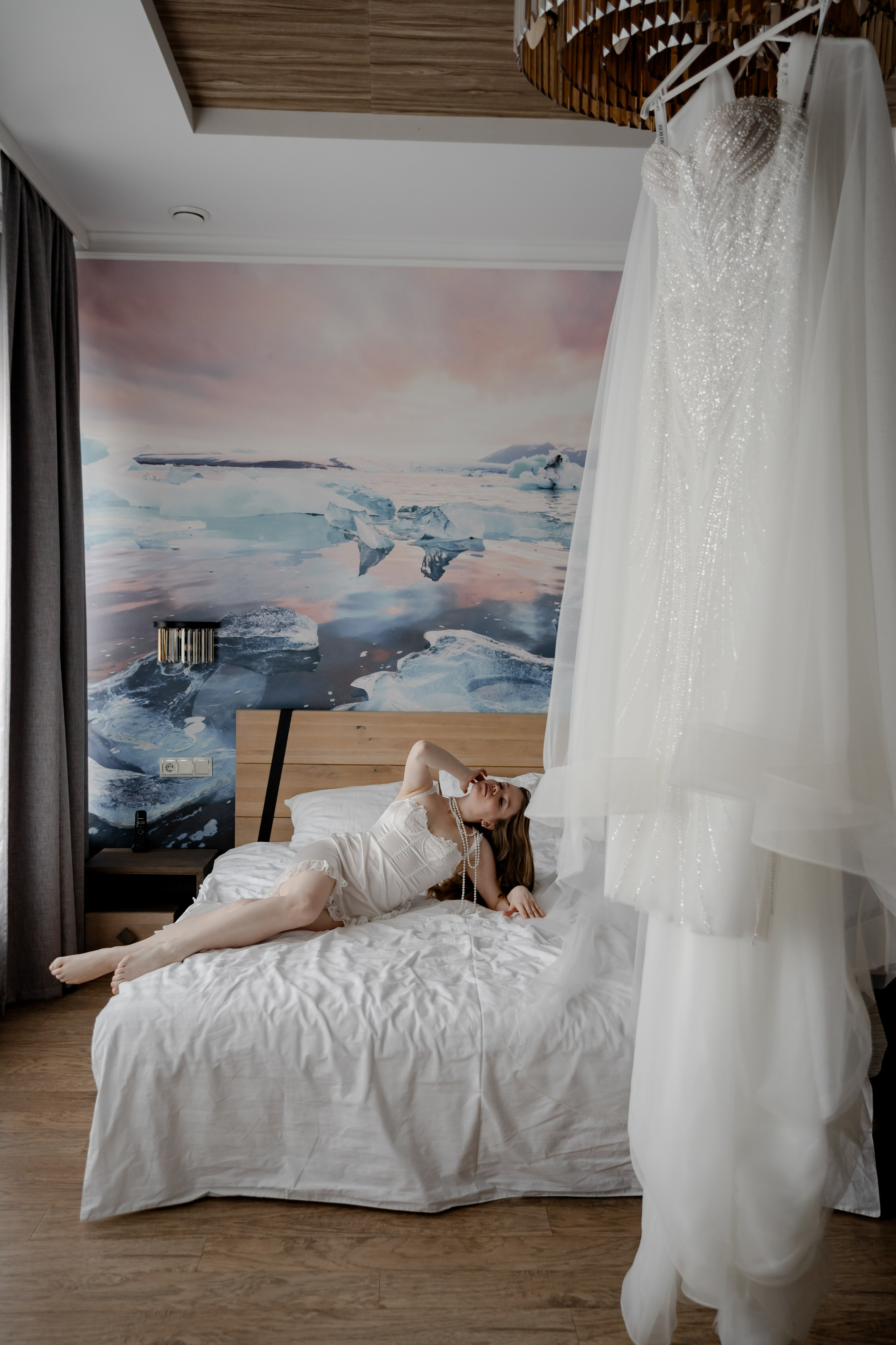 СВАДЕБНАЯ СЬЕМКА СБОРОВ В ОТЕЛЕ И ВЫЕЗД НА ЦЕРЕМОНИЮ (СНЯТО В СИБИРЕ В НИЖНЕВАРТОВСКЕ). Профессиональный фотограф, Санкт-Петербург — Виктория Богомолова