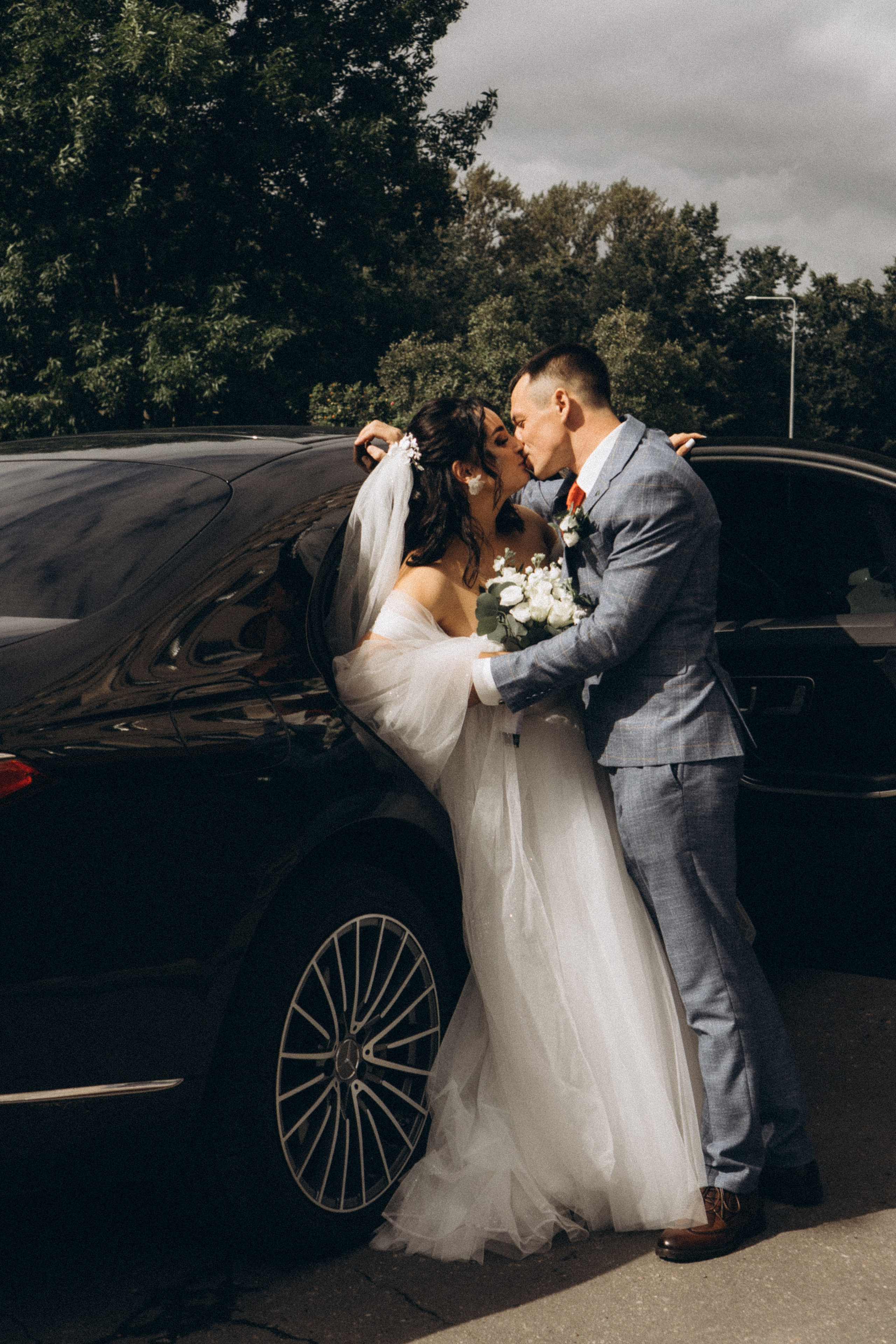 СВАДЕБНАЯ ПРОГУЛКА РЕСТОРАН МЫ ЖЕ НА ТЫ И ФОТОСЕССИИЯ С АВТОМОБИЛЕМ. Профессиональный фотограф, Санкт-Петербург — Виктория Богомолова