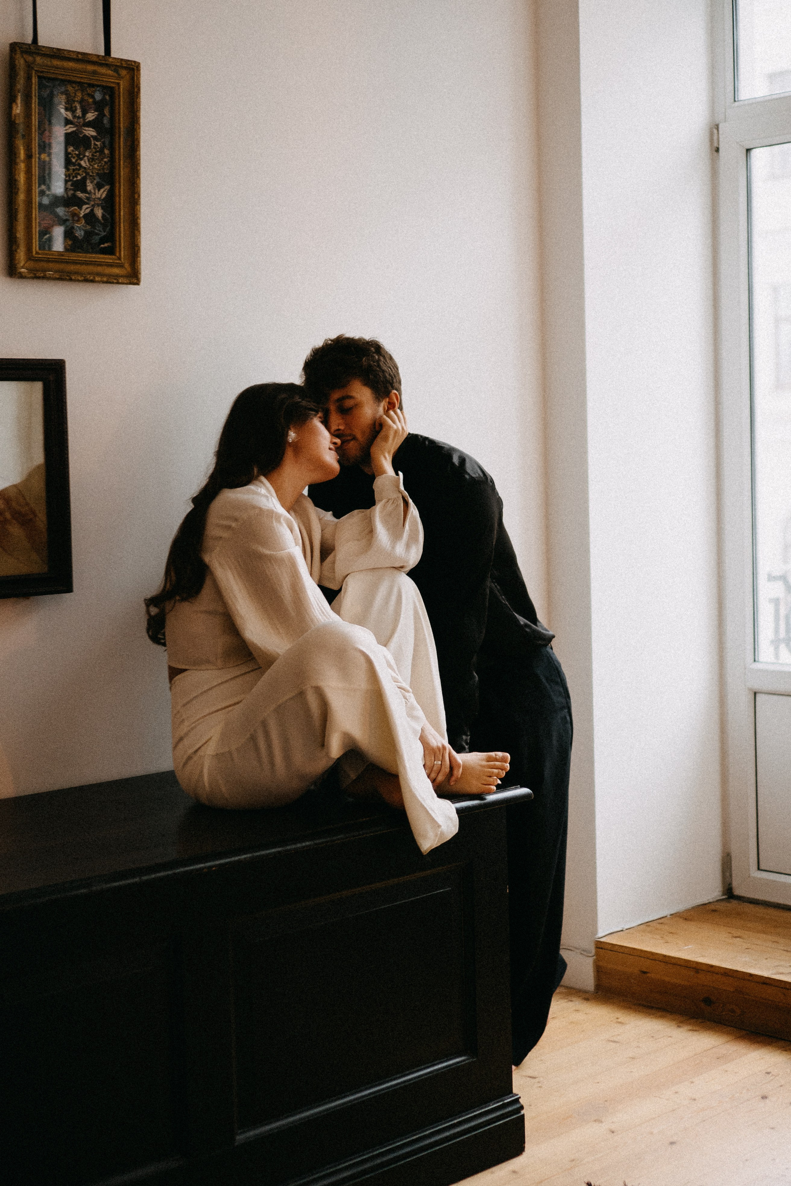 СБОРЫ ЖЕНИХА И НЕВЕСТЫ В УЮТНОЙ КВАРТИРЕ В ЦЕНТРЕ САНТК-ПЕТЕРБУРГА. Профессиональный фотограф, Санкт-Петербург — Виктория Богомолова