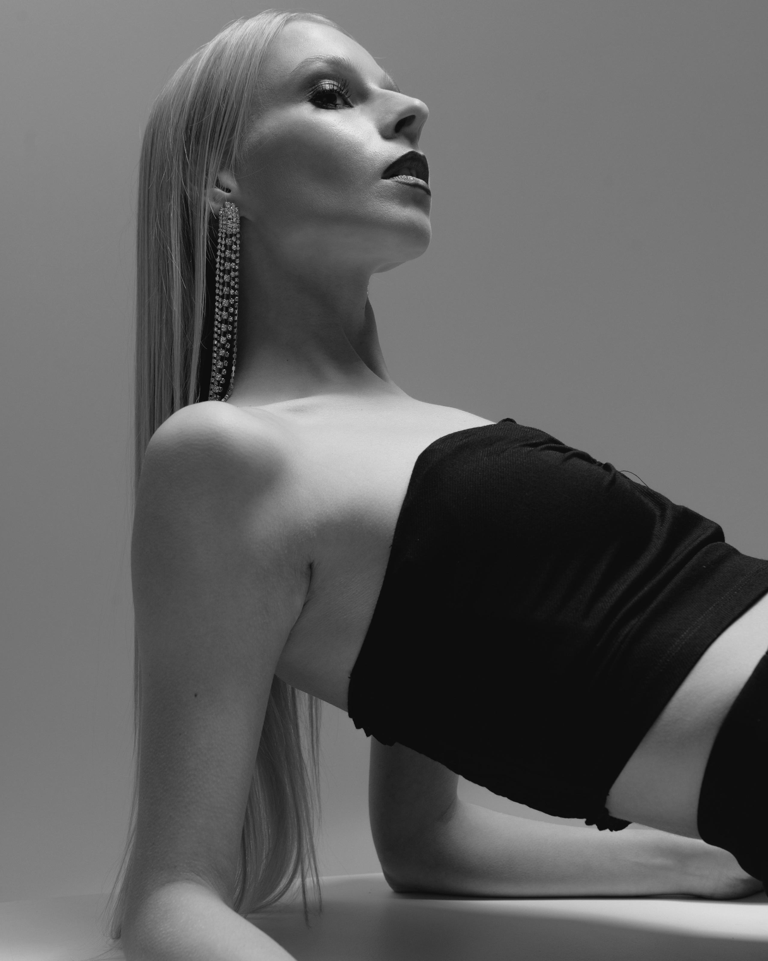 Olga. Z H U R A V L E V