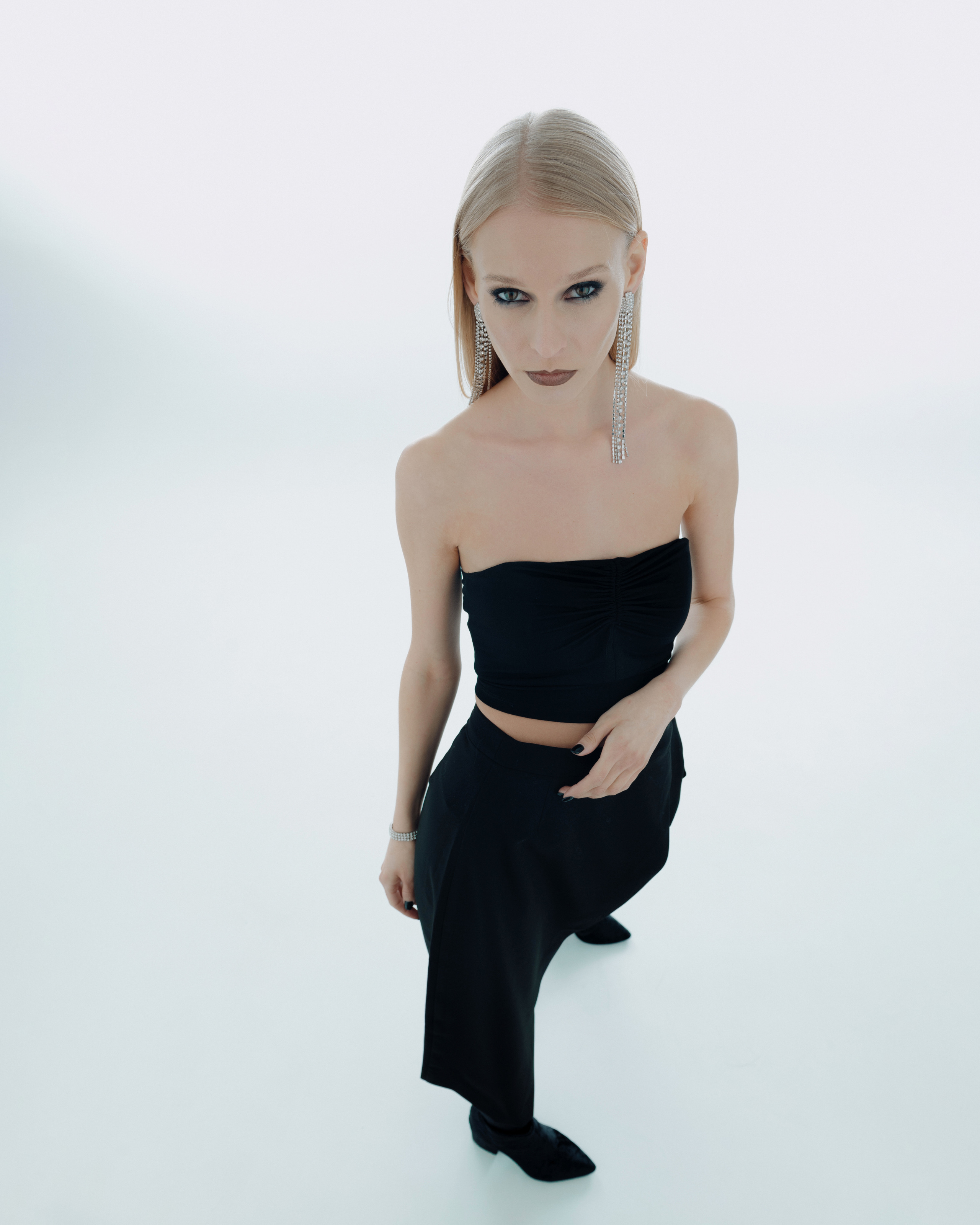 Olga. Z H U R A V L E V