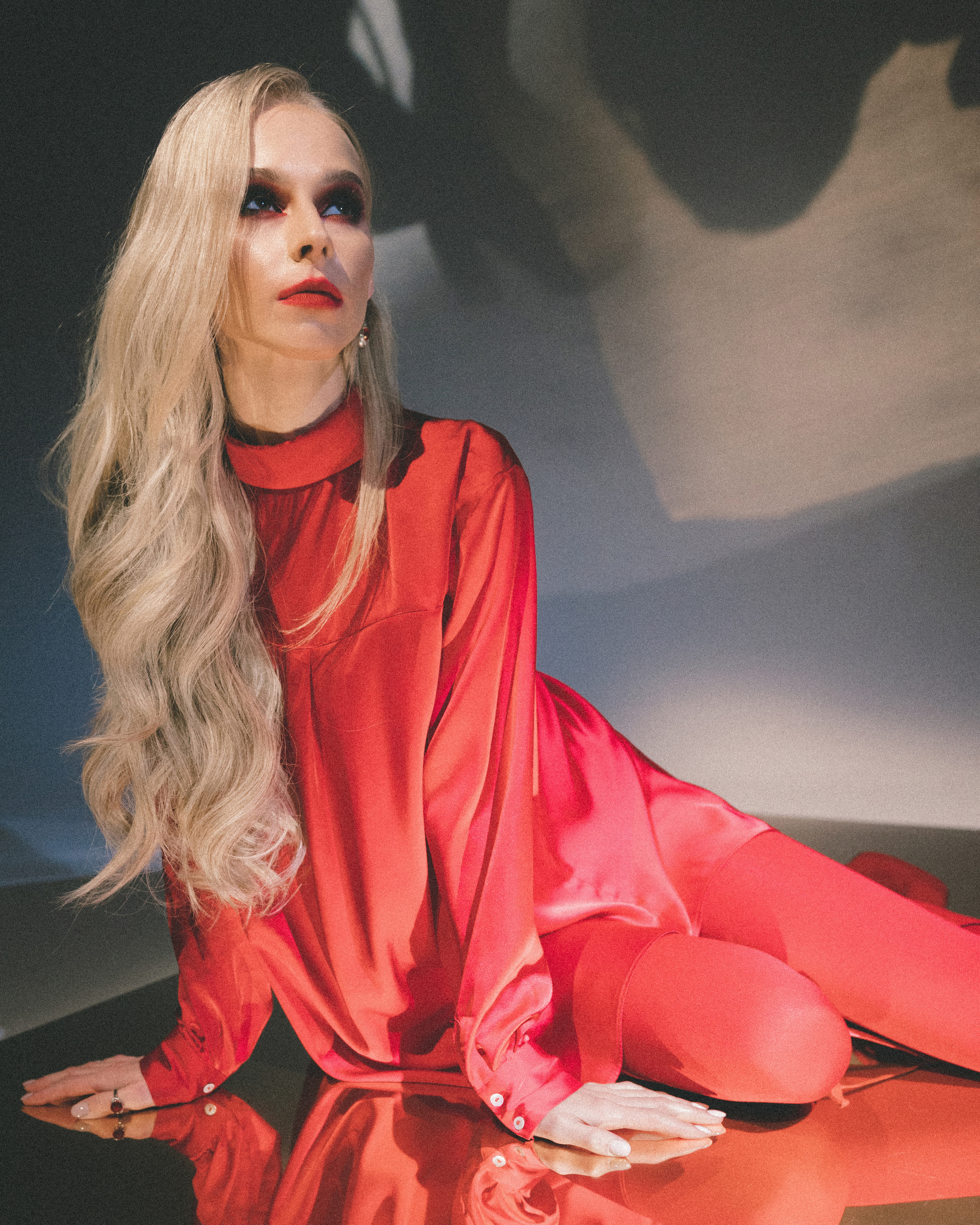 Red wind. Z H U R A V L E V