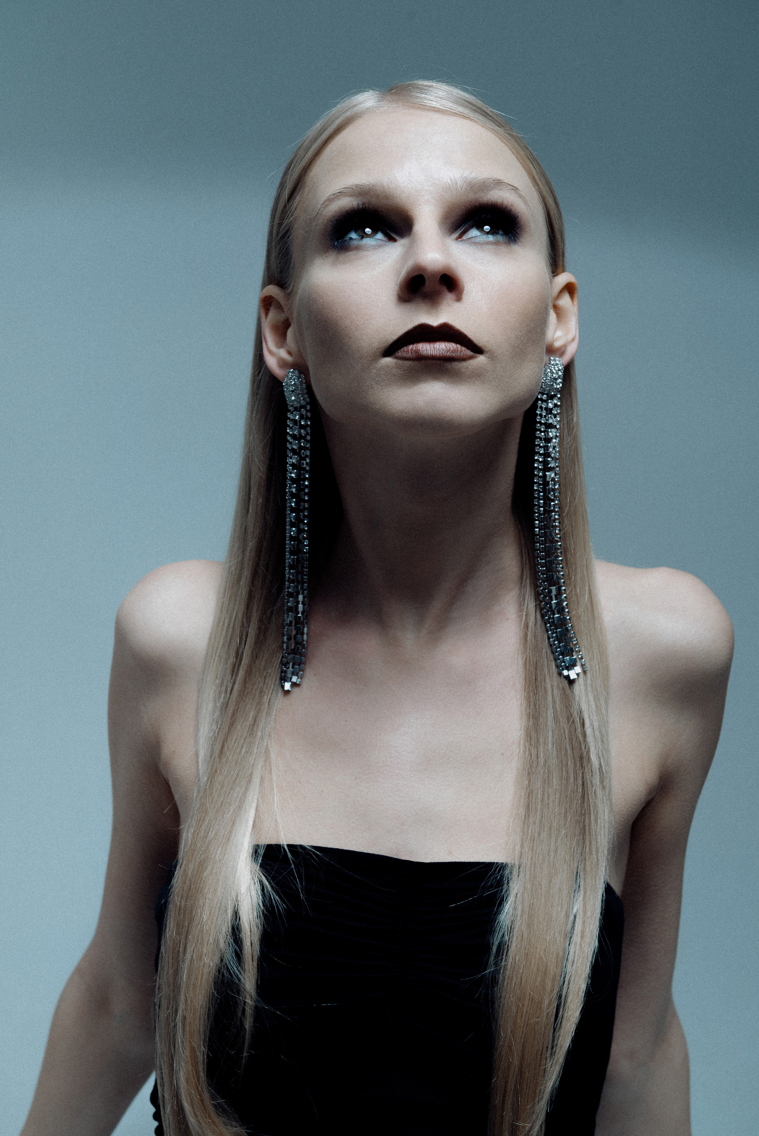 Olga. Z H U R A V L E V