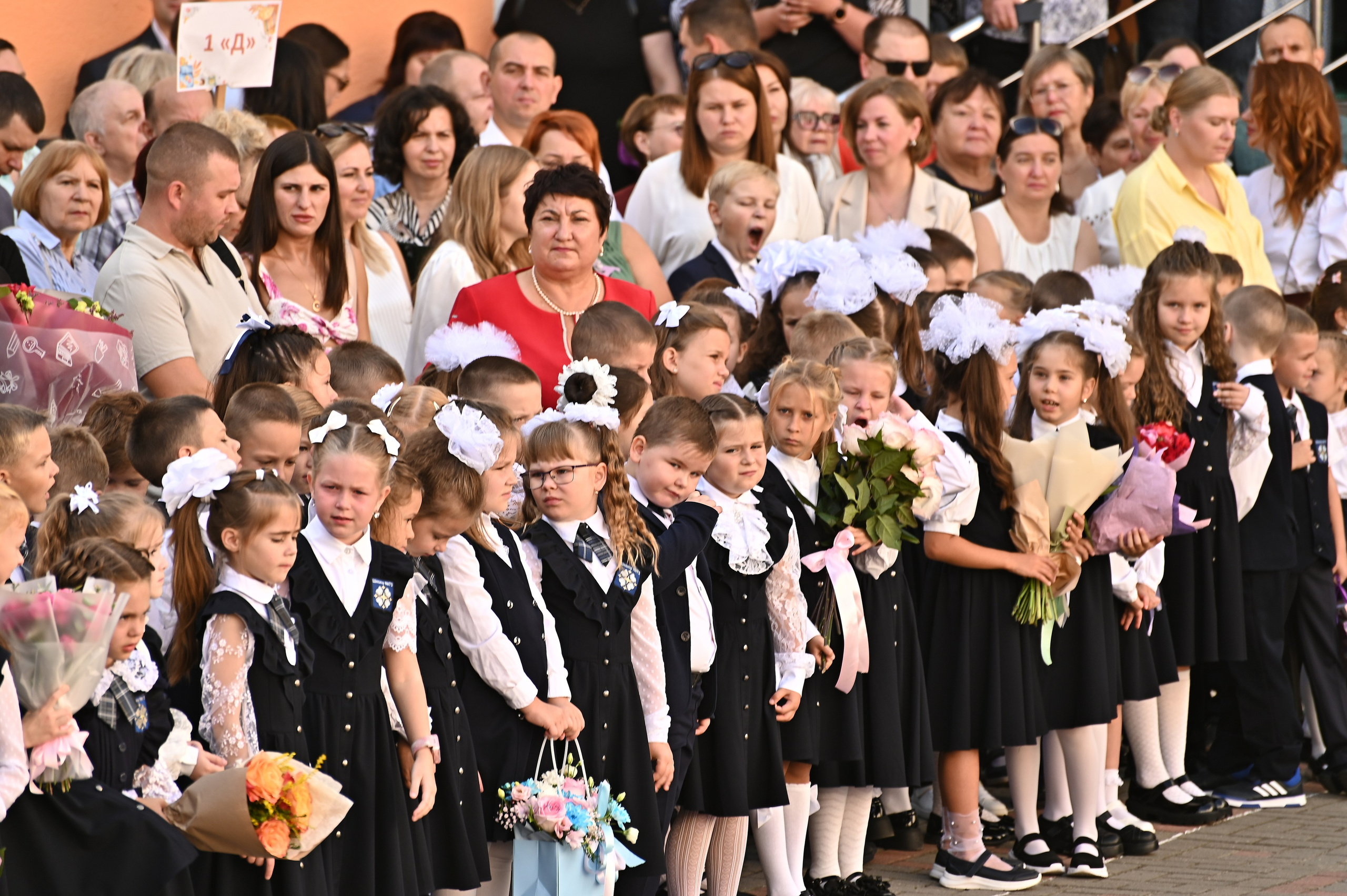 Первоклассник. ФОТОГРАФ ВАШИХ МЕРОПРИЯТИЙ РЯЗАНЬ СЕРГЕЙ КЛЮЕВ Концертная фотография близка к репортажу и портретной съемке