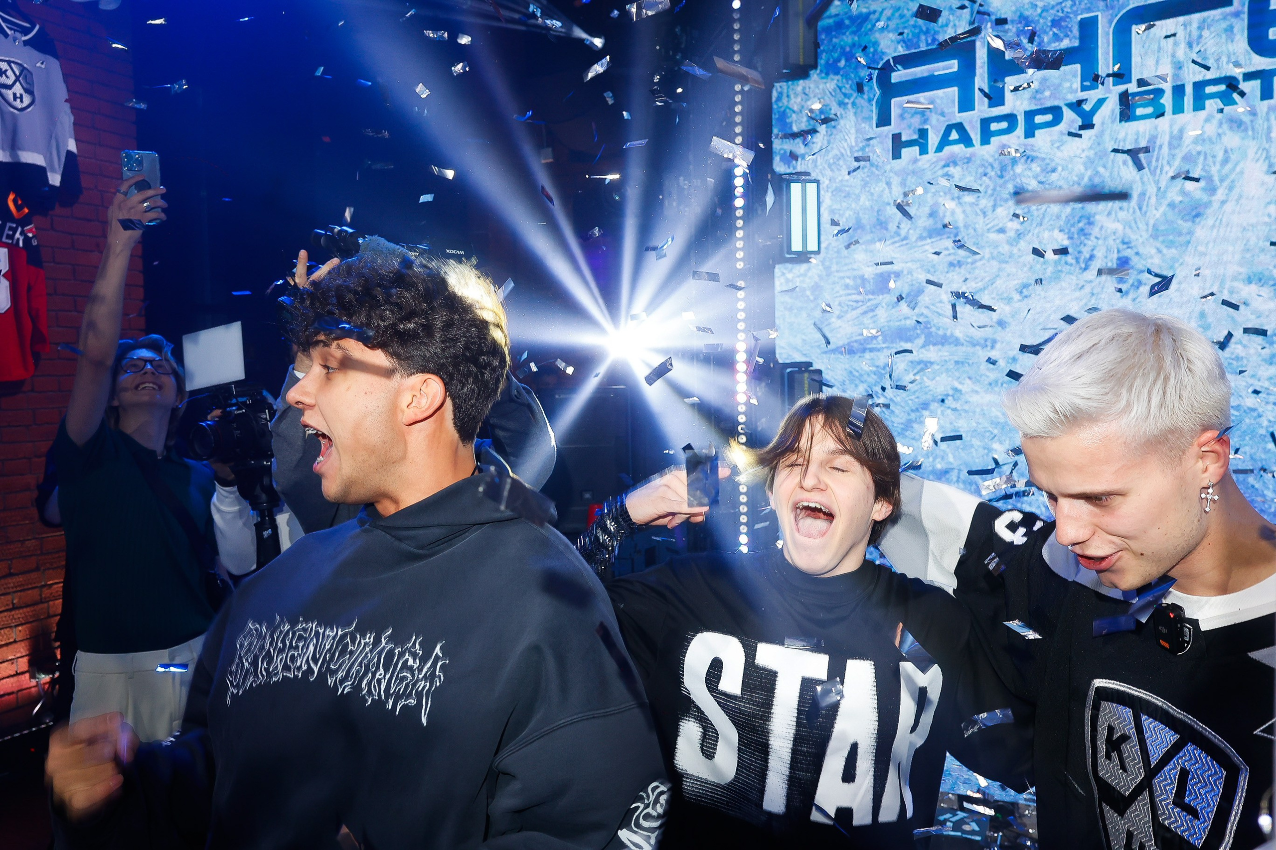 ЯНГЕР. Nikolskayasecular