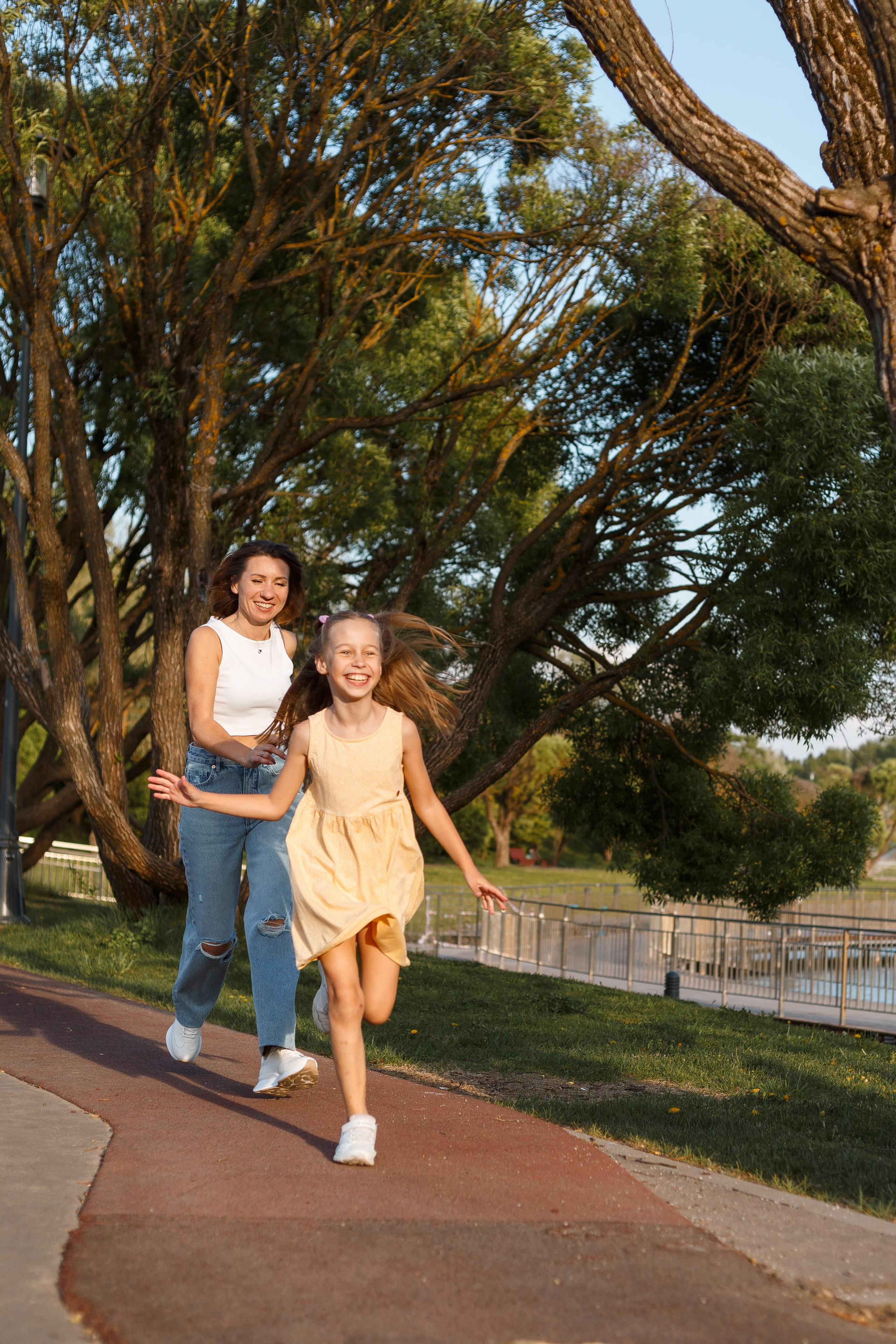 Организатор авторских туров с детьми Светлана. Фотограф брендов в Санкт-Петербурге Полина Суворова
