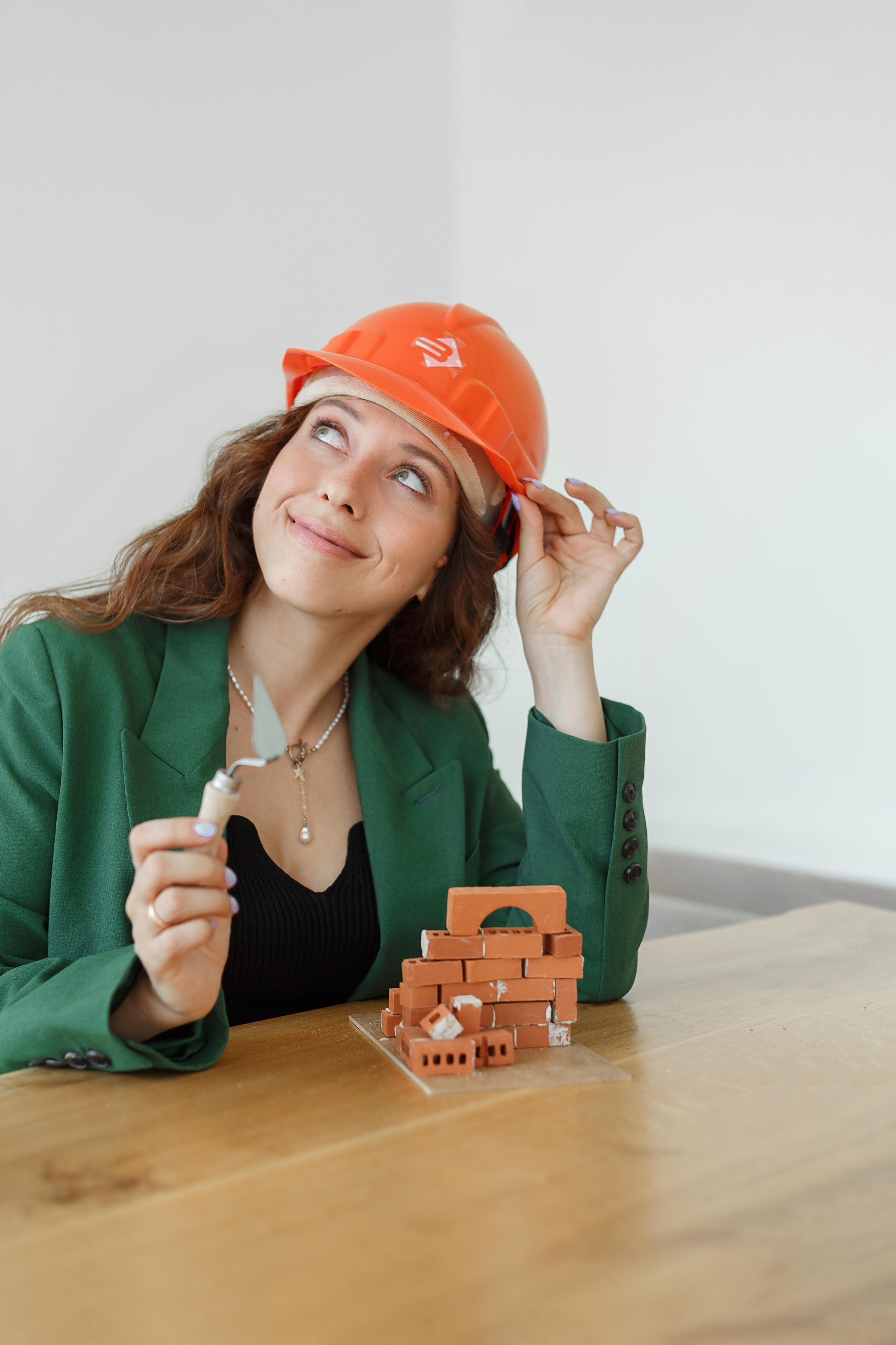 Эксперт по текстам и продвижению Екатерина. Фотограф брендов в Санкт-Петербурге Полина Суворова