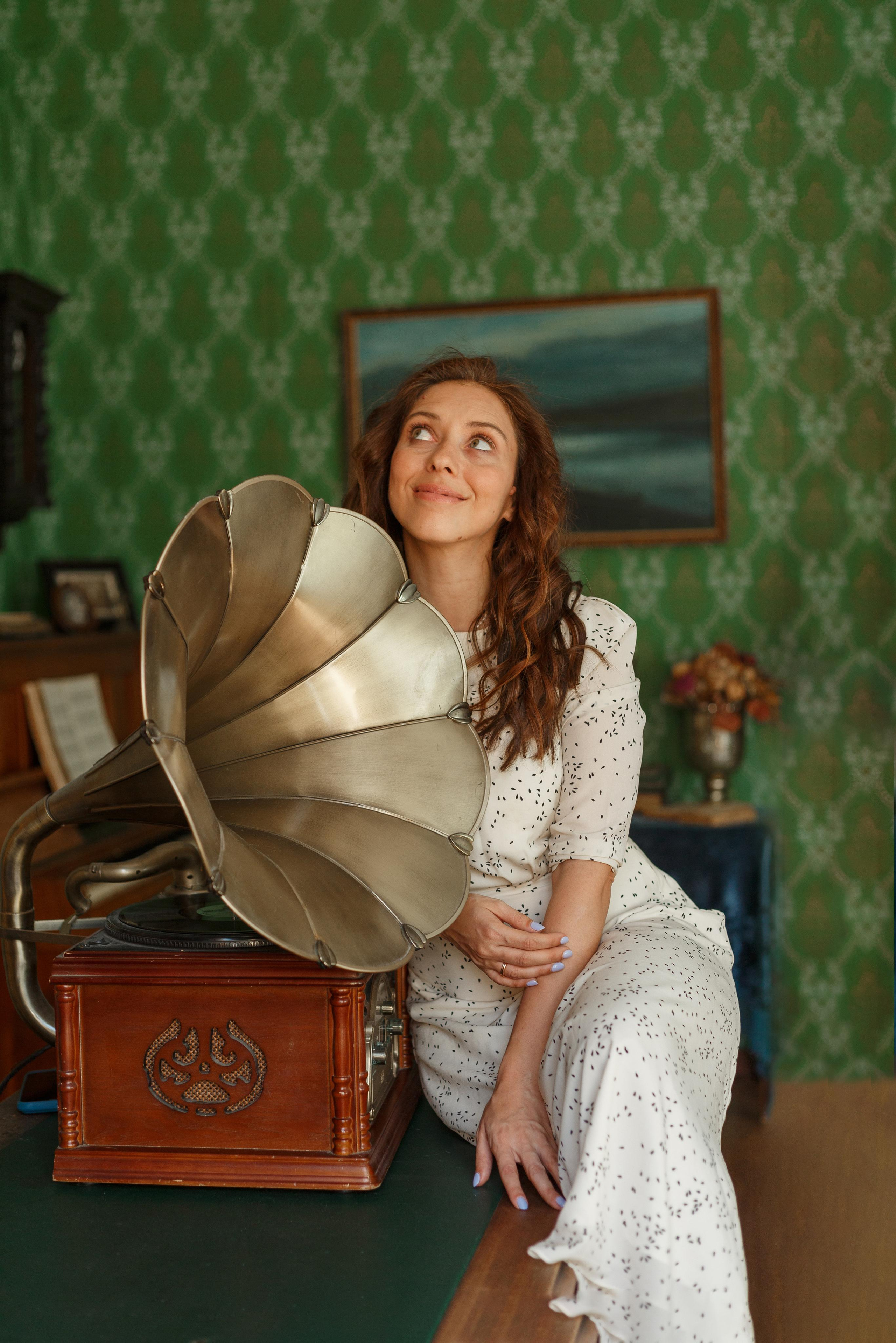 Эксперт по текстам и продвижению Екатерина. Фотограф брендов в Санкт-Петербурге Полина Суворова