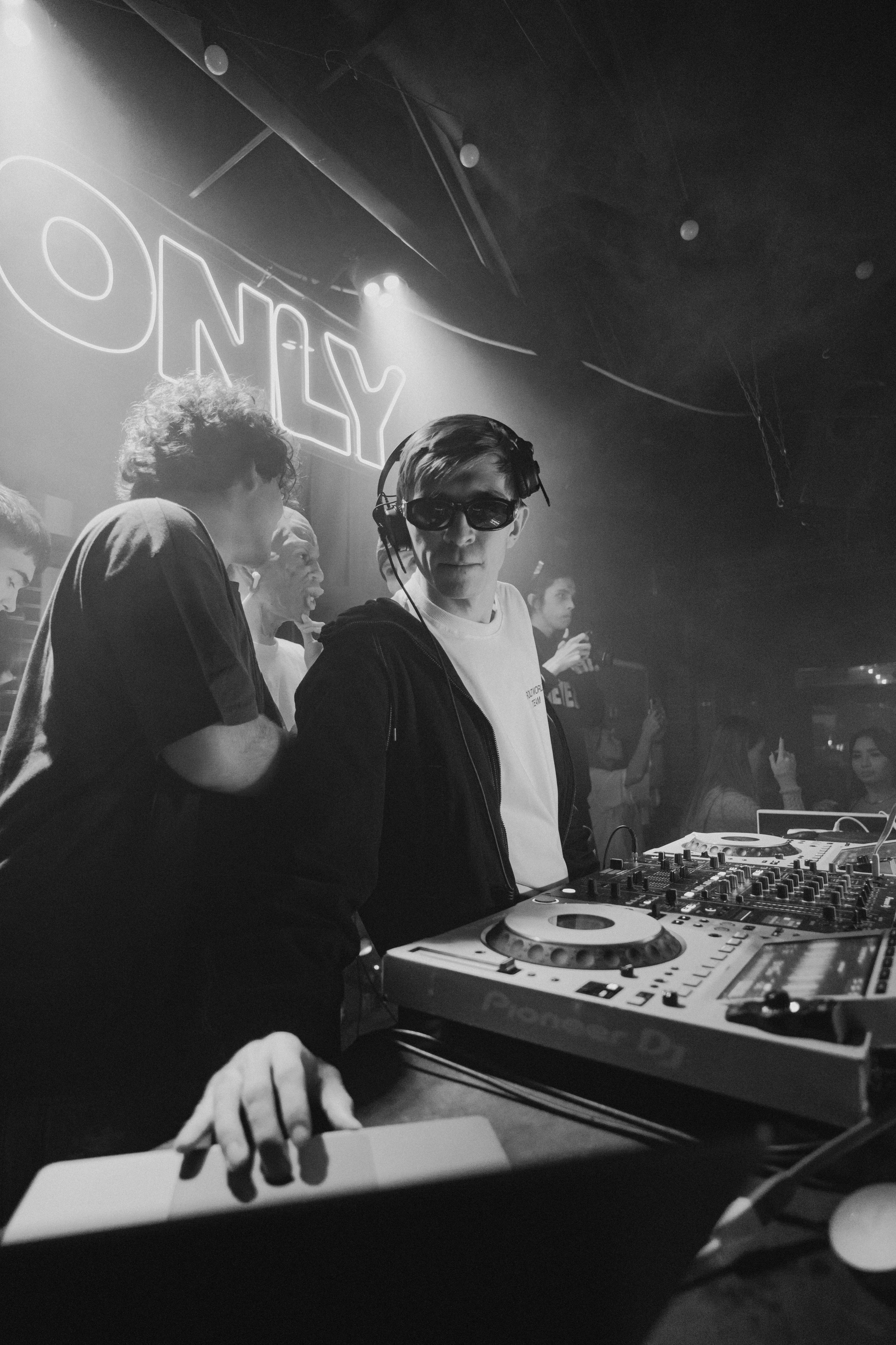 Only Birthday Party & 2HUG + Secret Guest / @Небесный сад. Концертный фотограф в Краснодаре