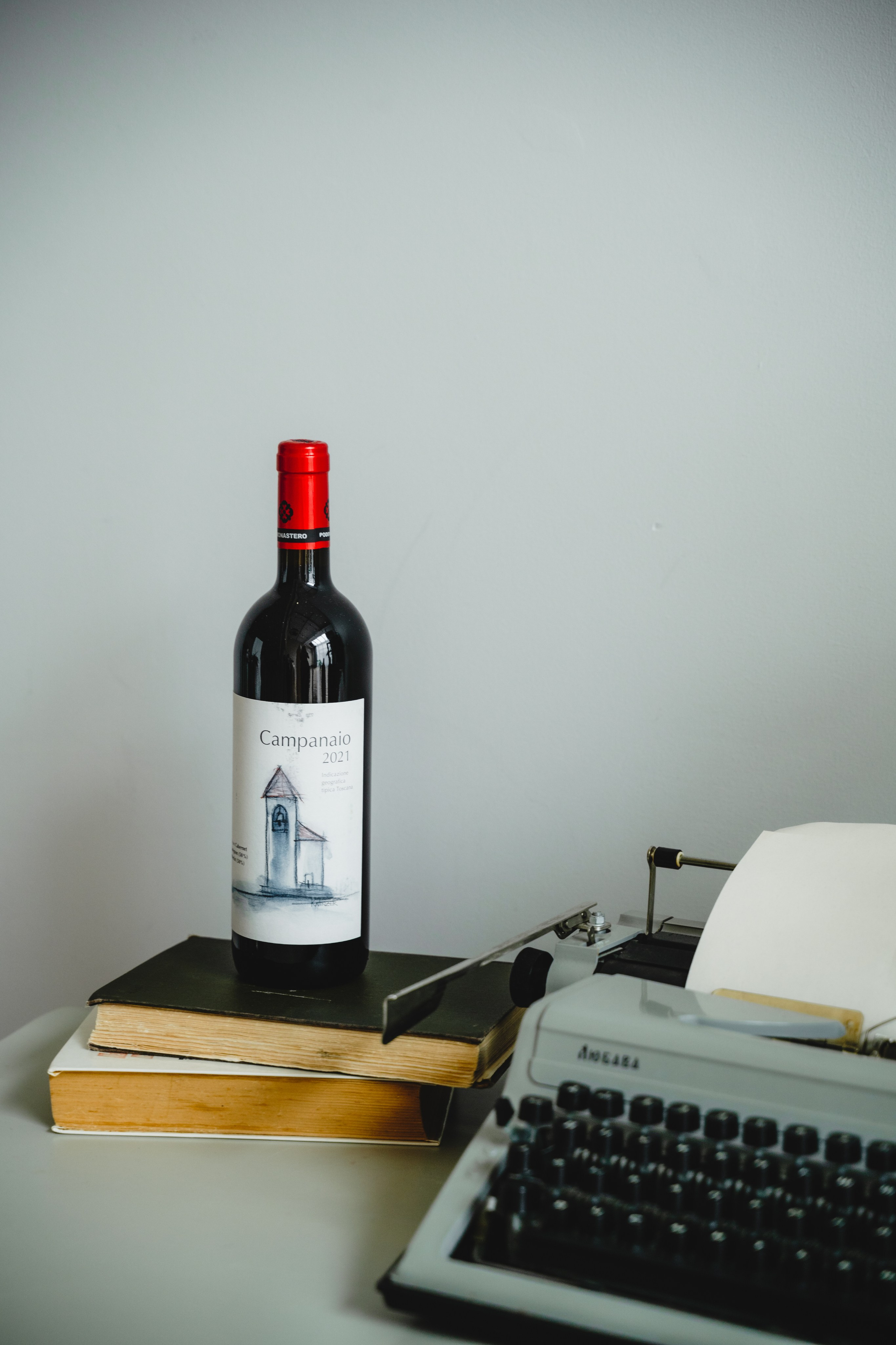 AST Wine. Аксёнова Оля — сет-дизайнер, художник-постановщик, Москва