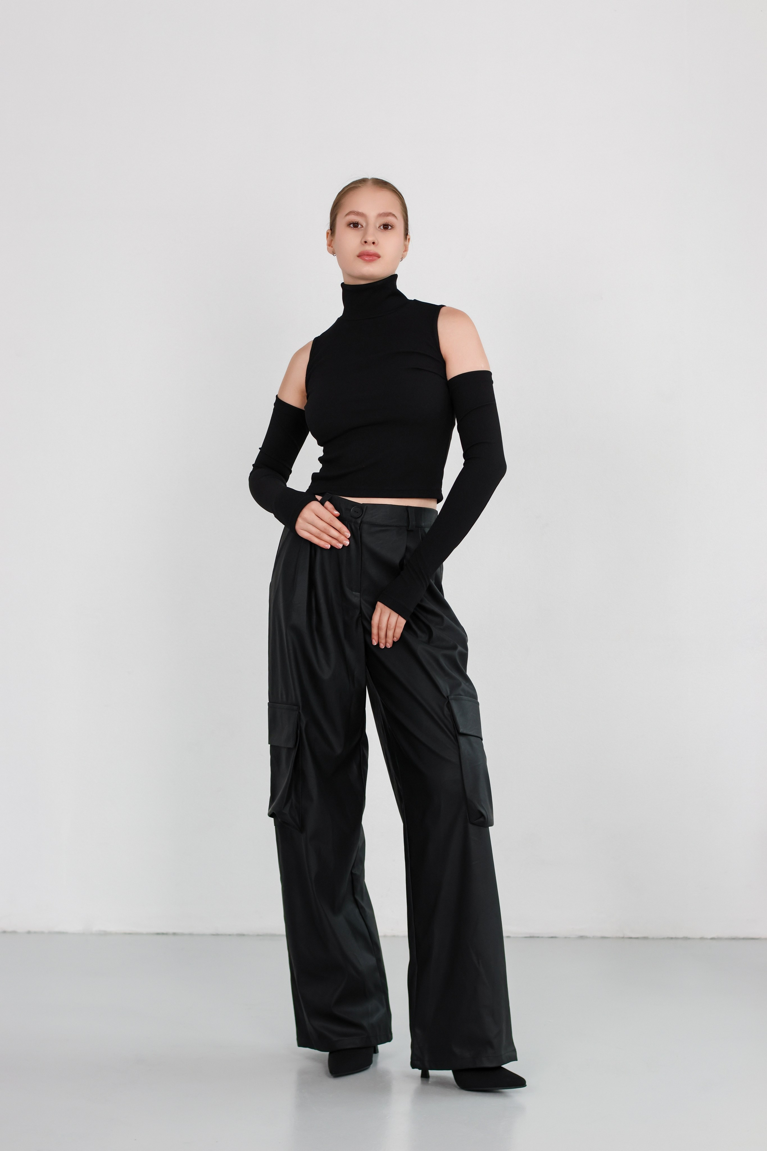 Предметная съемка стильной женской одежды для маркетплейсов