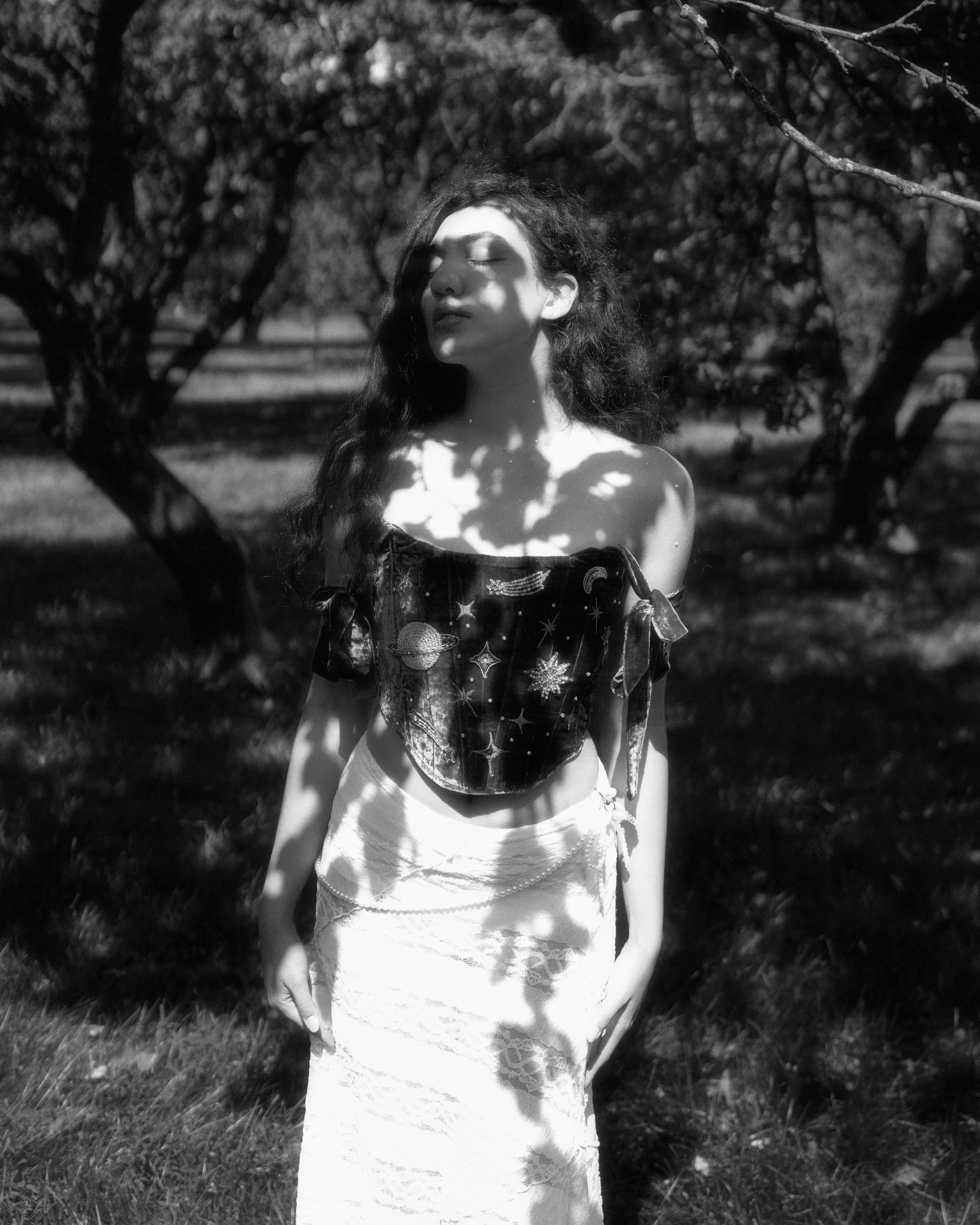 QLING.STUDIO'24. ANNA — PHOTOGRAPHER