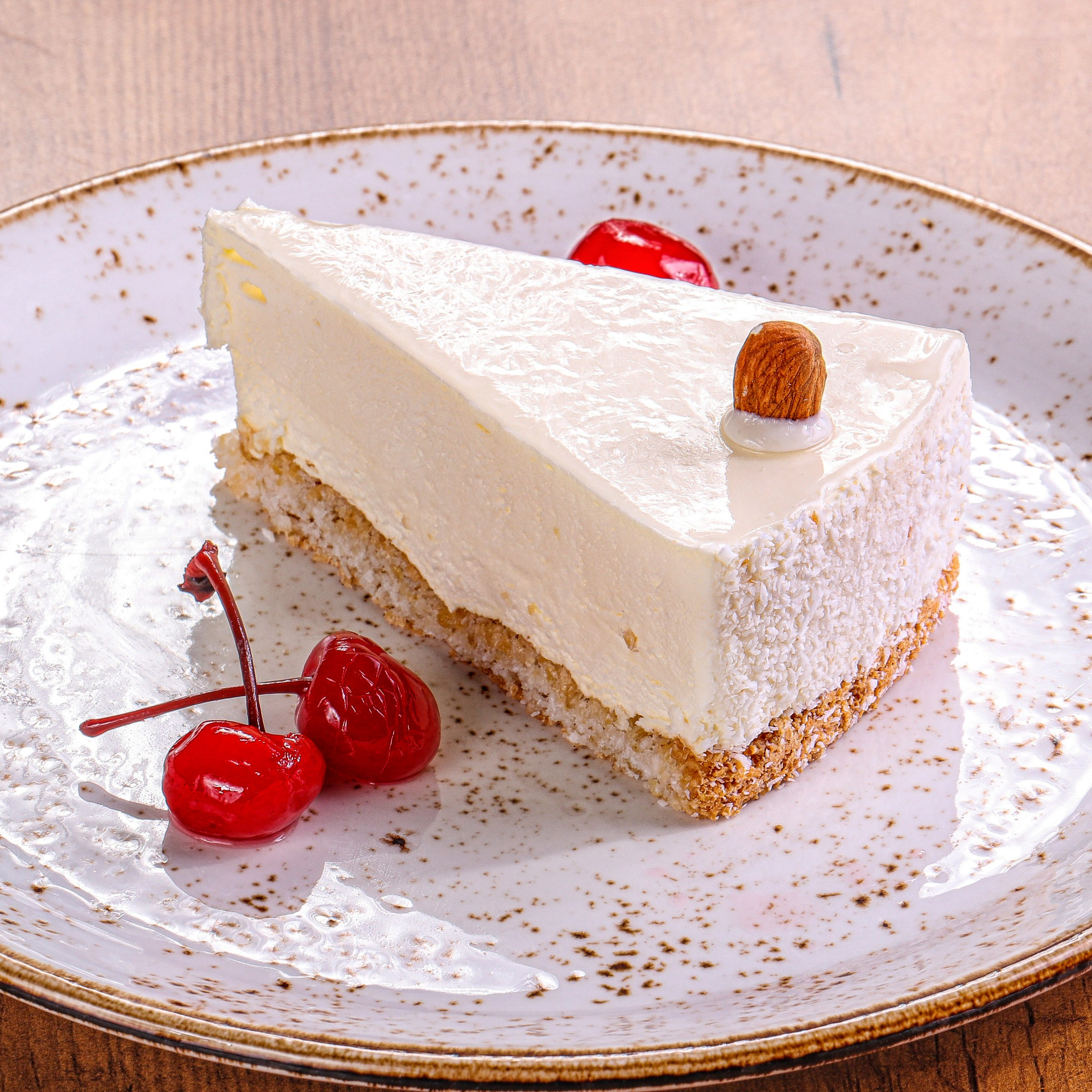 Фотосъемка десертов и выпечки. Заказ по тел.: +7 (906) 006-90-22. Фуд-фотограф Андрей Старостин — съемка еды в Москве. 9000 руб. в час