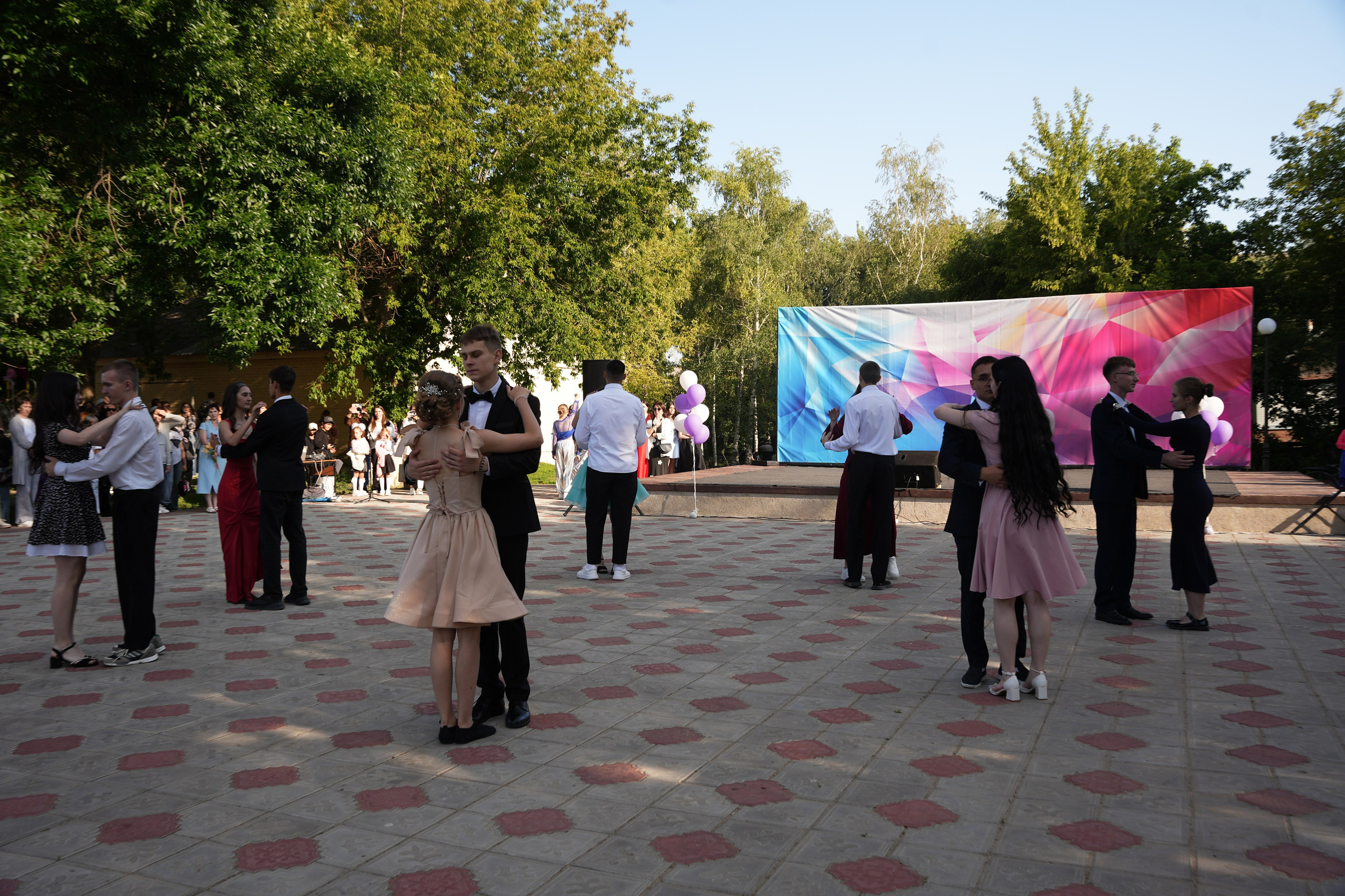 Выпускной в парке. Ольга Плаксина фотограф в Саратове