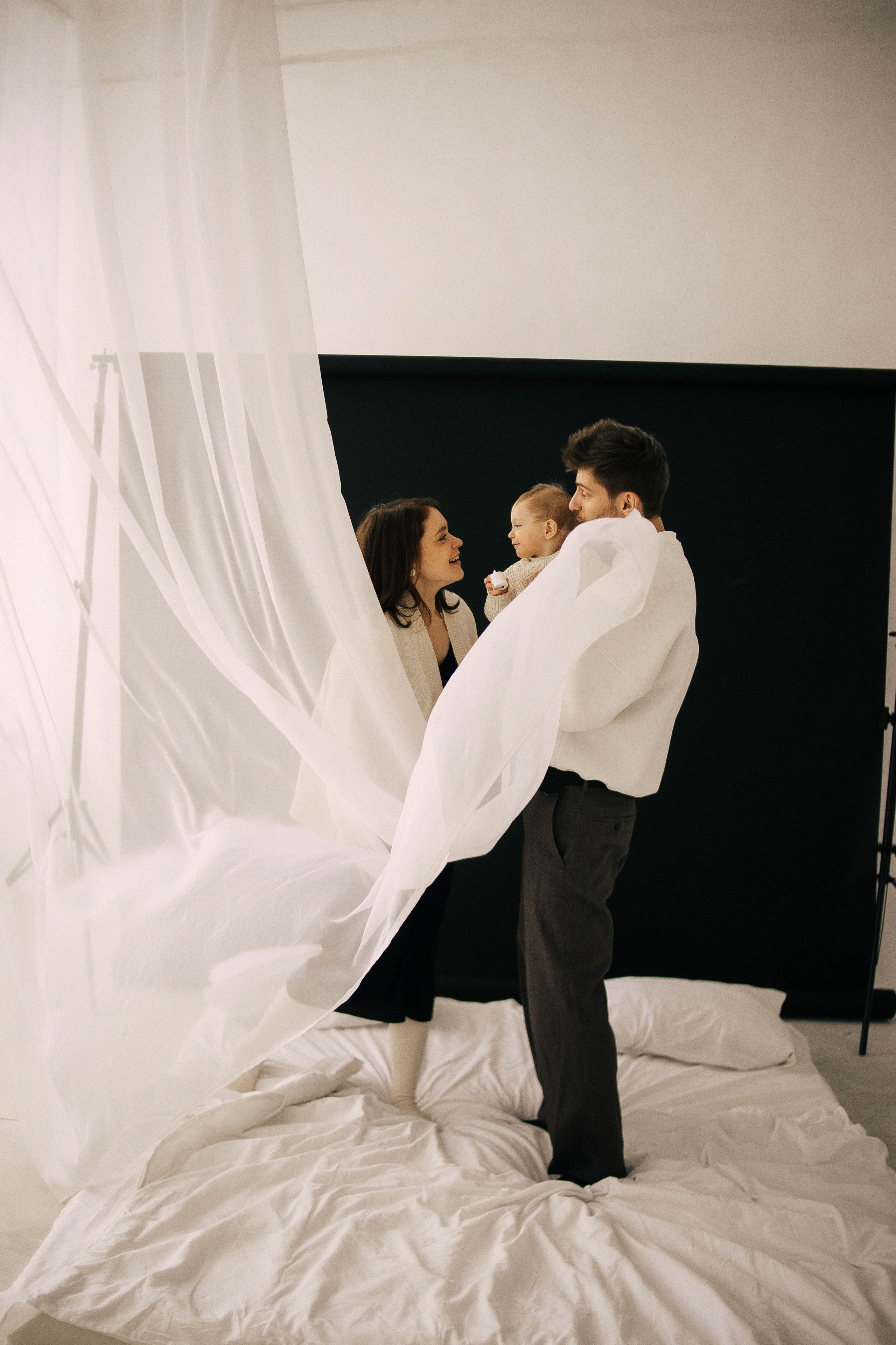 Аня, Сережа и Лешенька. Главная