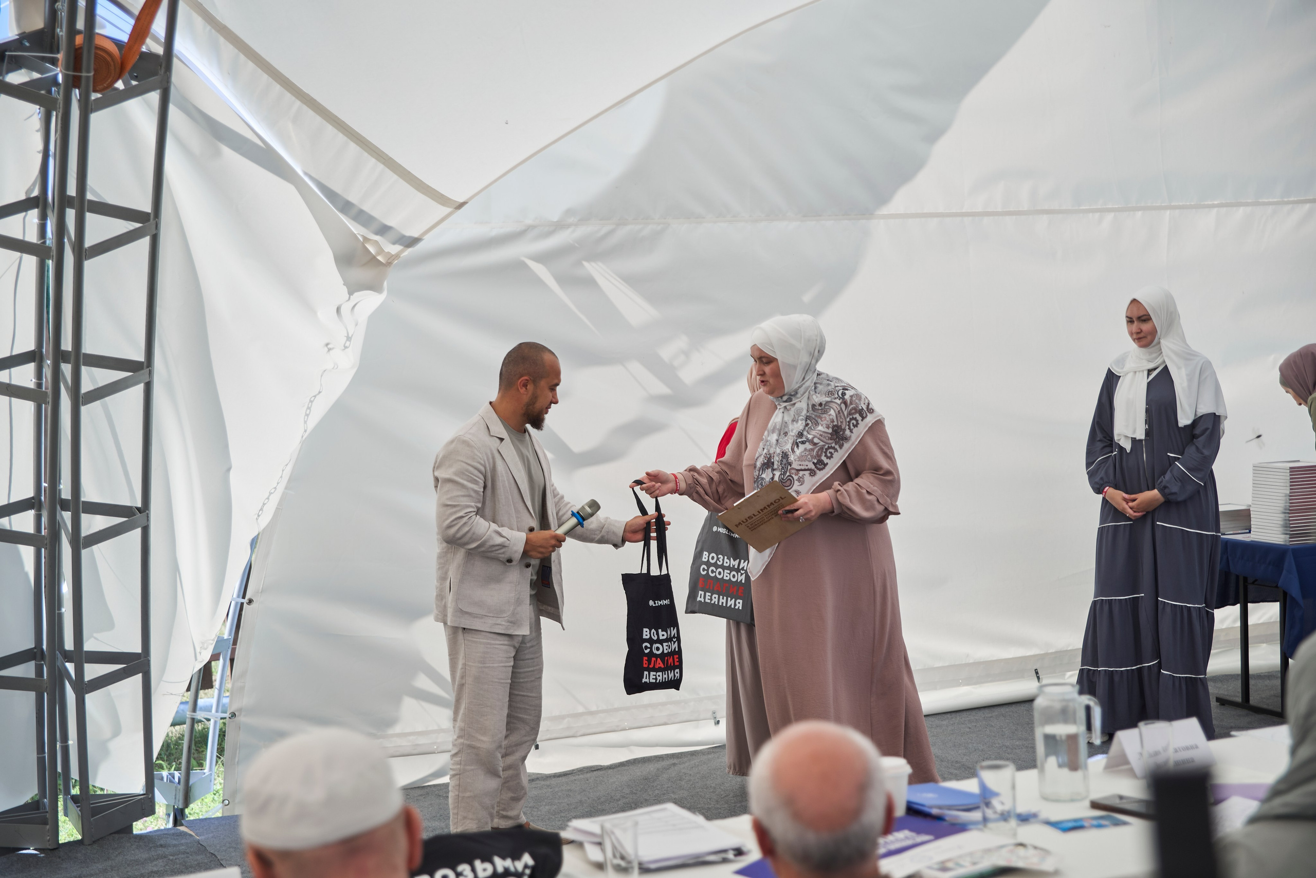 Репортажный фотограф на юбилей корпоратив, мероприятия в Уфе. Свадебный фотограф Тимур Хабибуллин