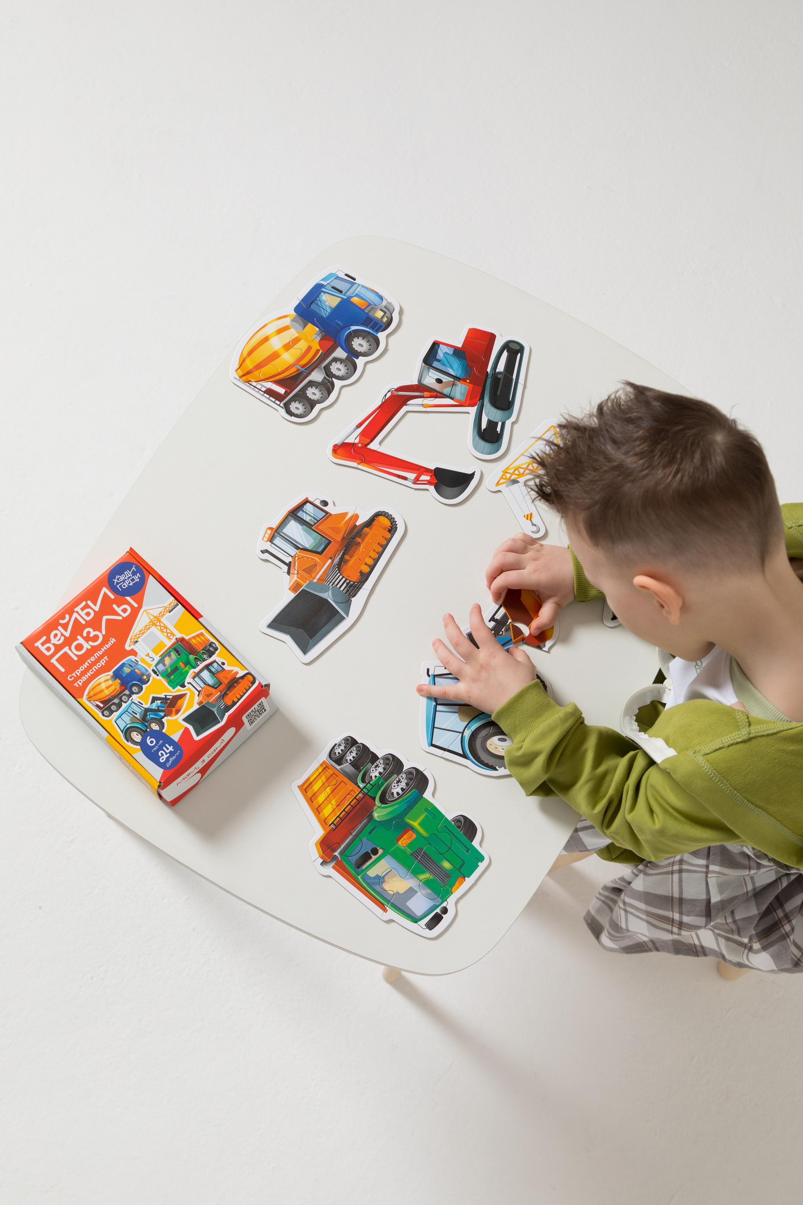 Имиджевая и каталожная съёмка для бренда детских пазлов. Детский и контент фотограф Надя Волкова Санкт-Петербург