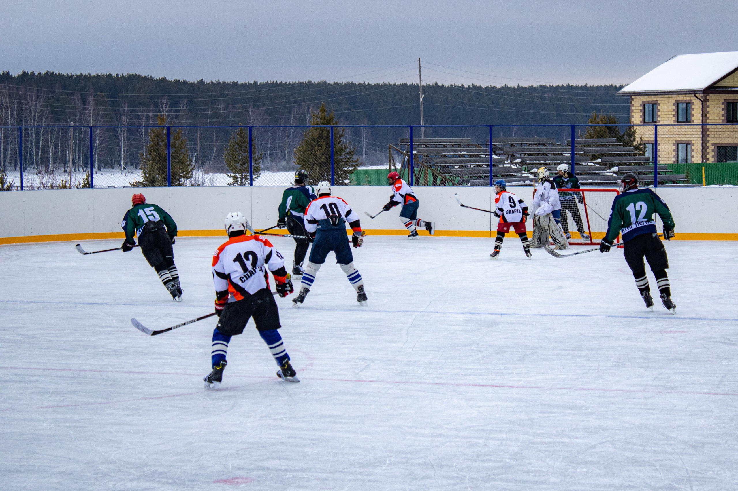 Хоккей г.п Атиг-г.Нижние Серги
