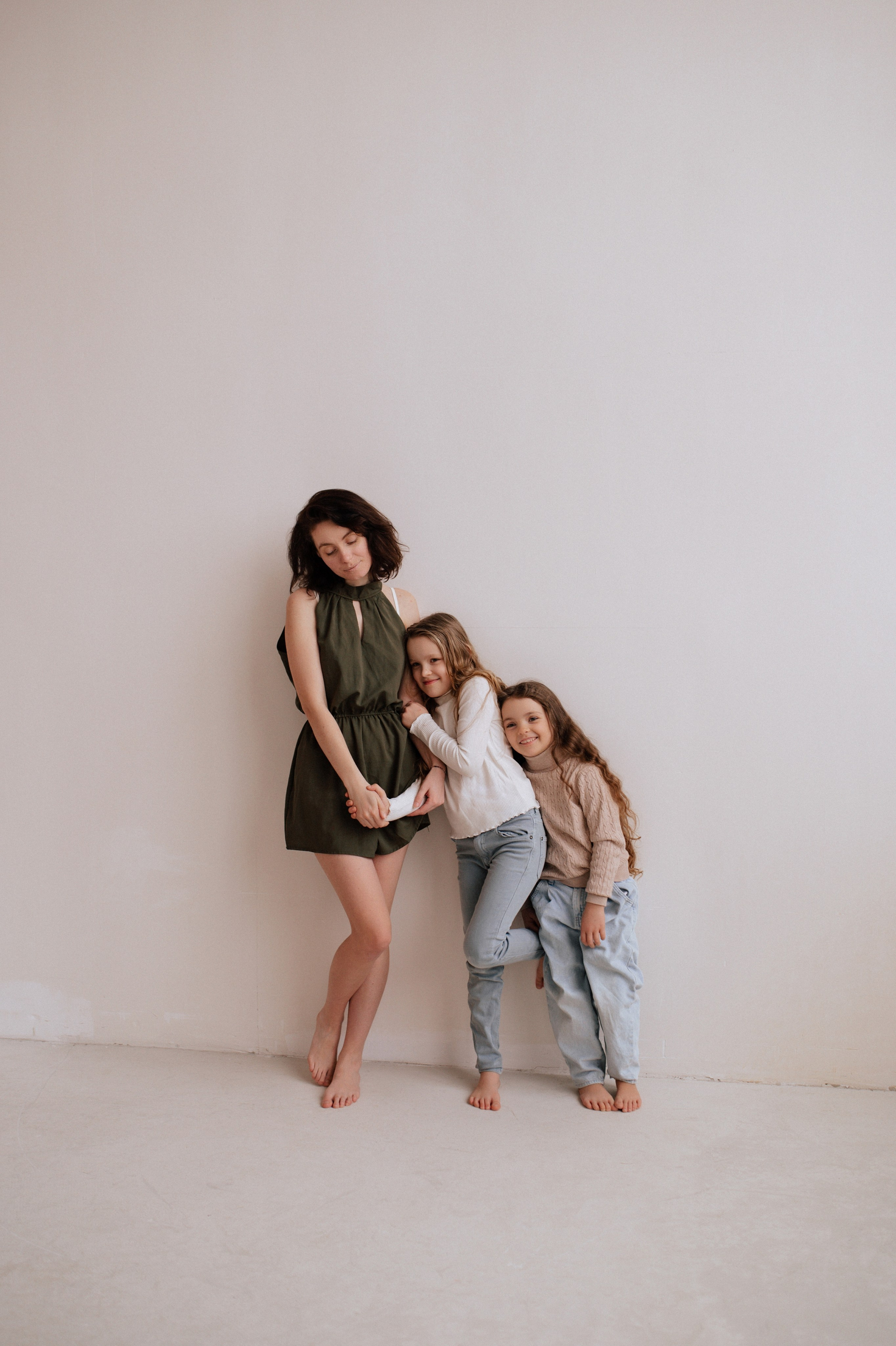 Мама и дочки. Фотограф Светлана Васильева