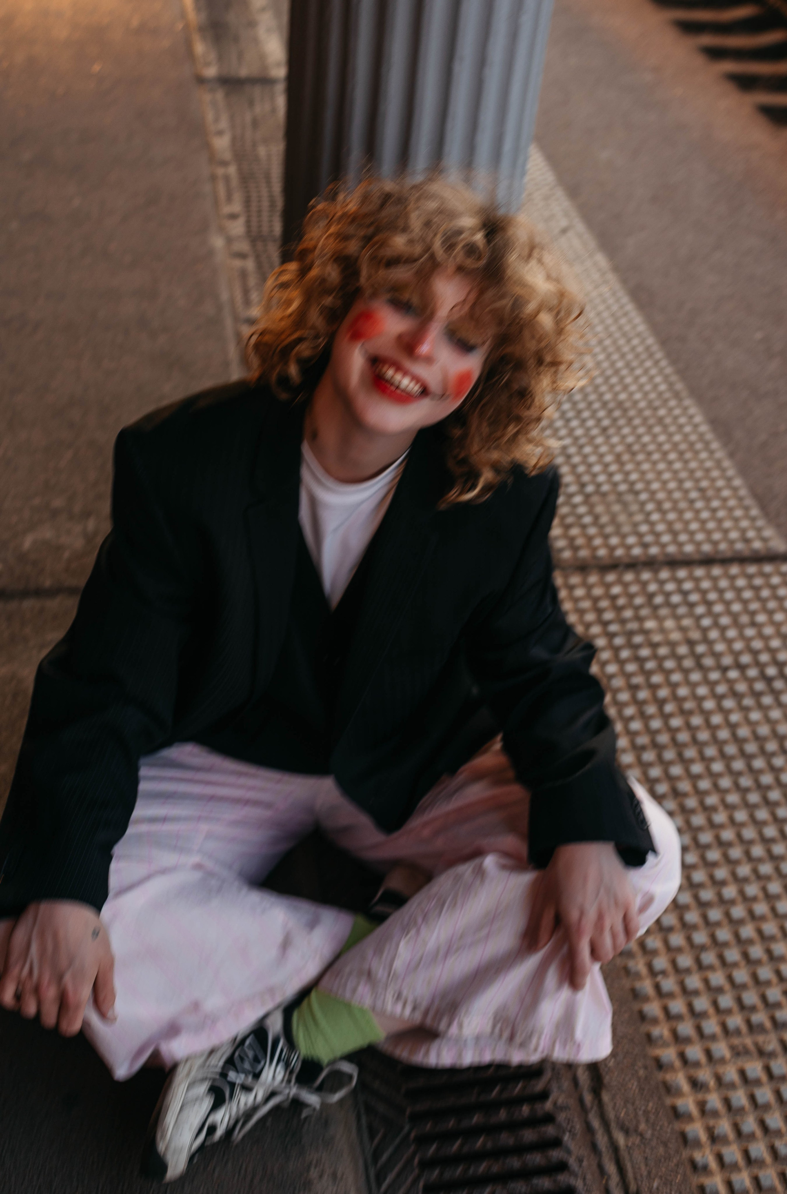 Закат на ЖД вокзале. Лиза. Фотограф в Твери Лагодная Яна