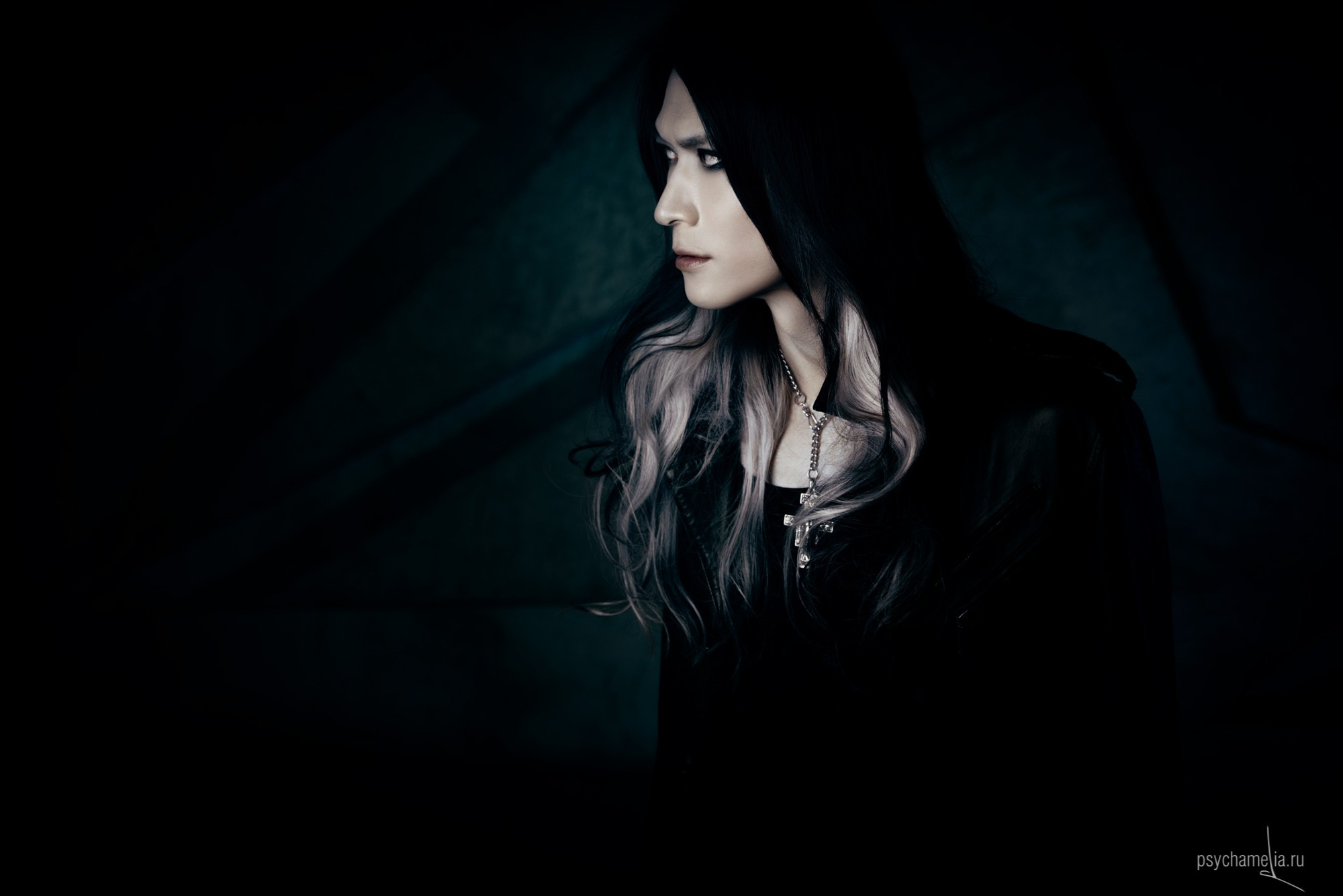 Studio and outdoors. Main