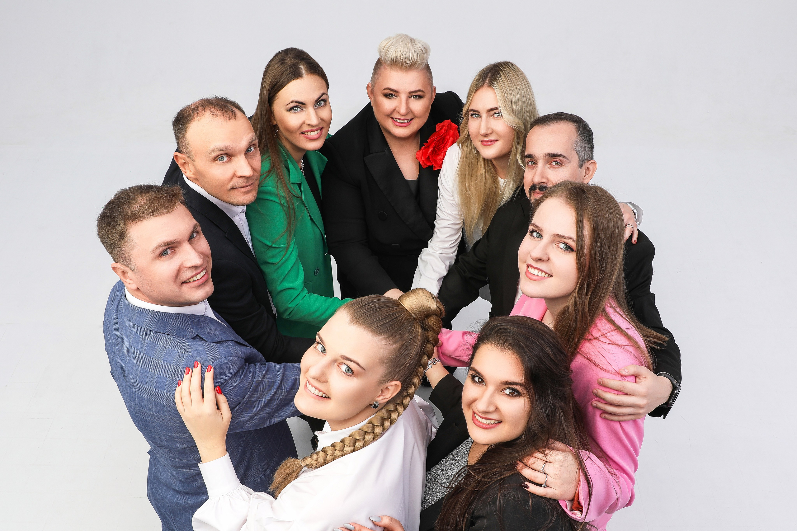 Федеральная компания GLEBOVA GLOBAL. Photographer Viktoriya Markushina «My world throug»