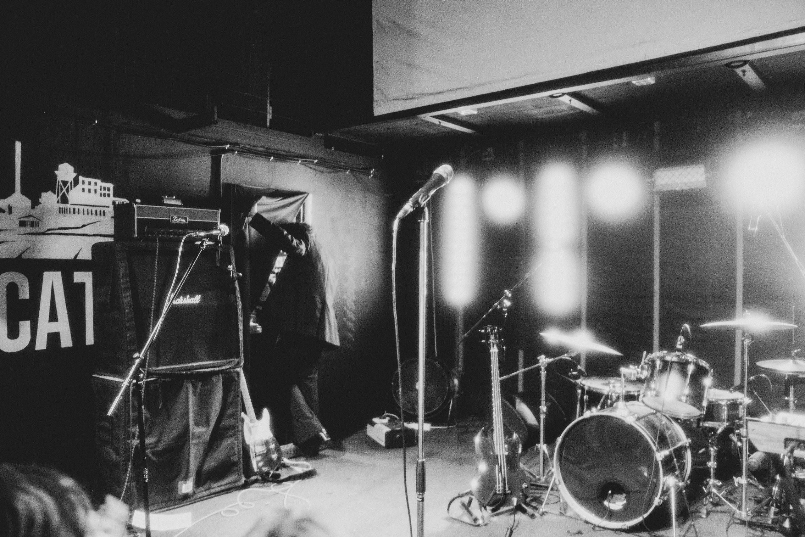 Диктофон. Фотограф для музыкантов, фотограф на концерт, концертный фотограф, съемка концерта, бэкстейдж фотограф