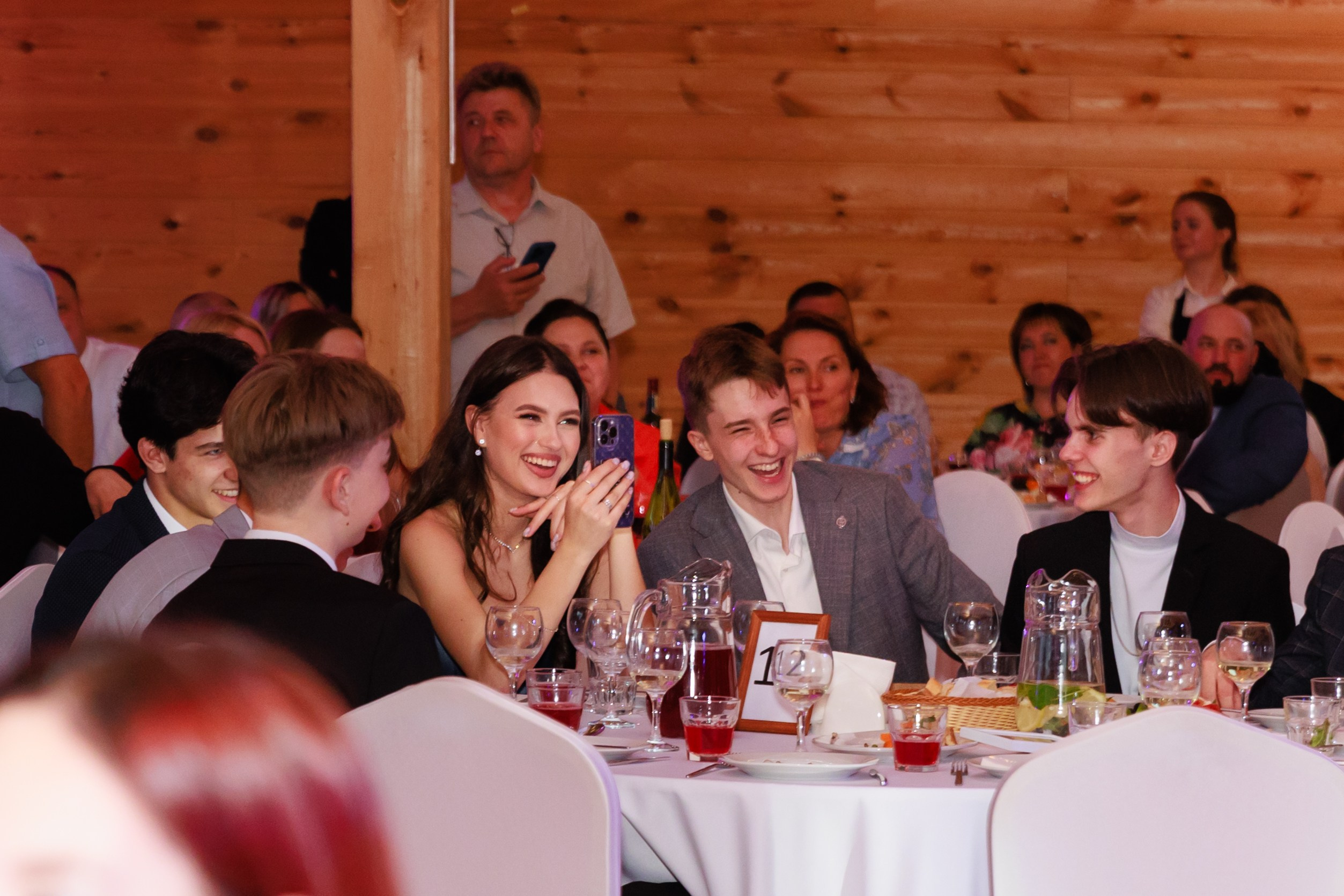 Выпускной Старшая школа. Выпускные альбомы Красноярск