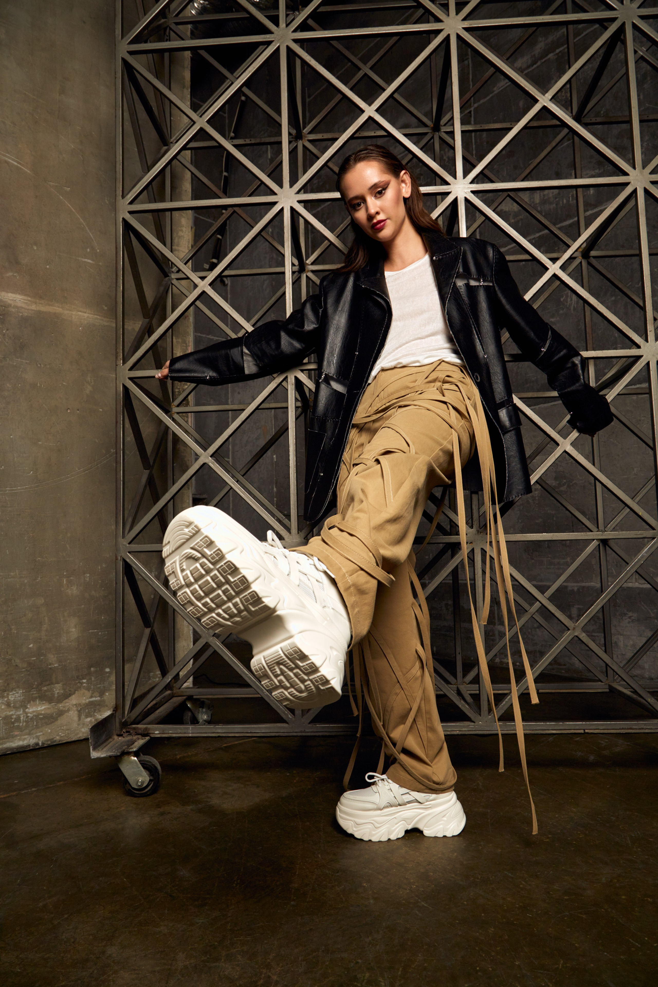 Съемка лукбука для бренда SMILYANDSKY. Коммерческий фешн и бьюти фотограф в Москве Березина Анна