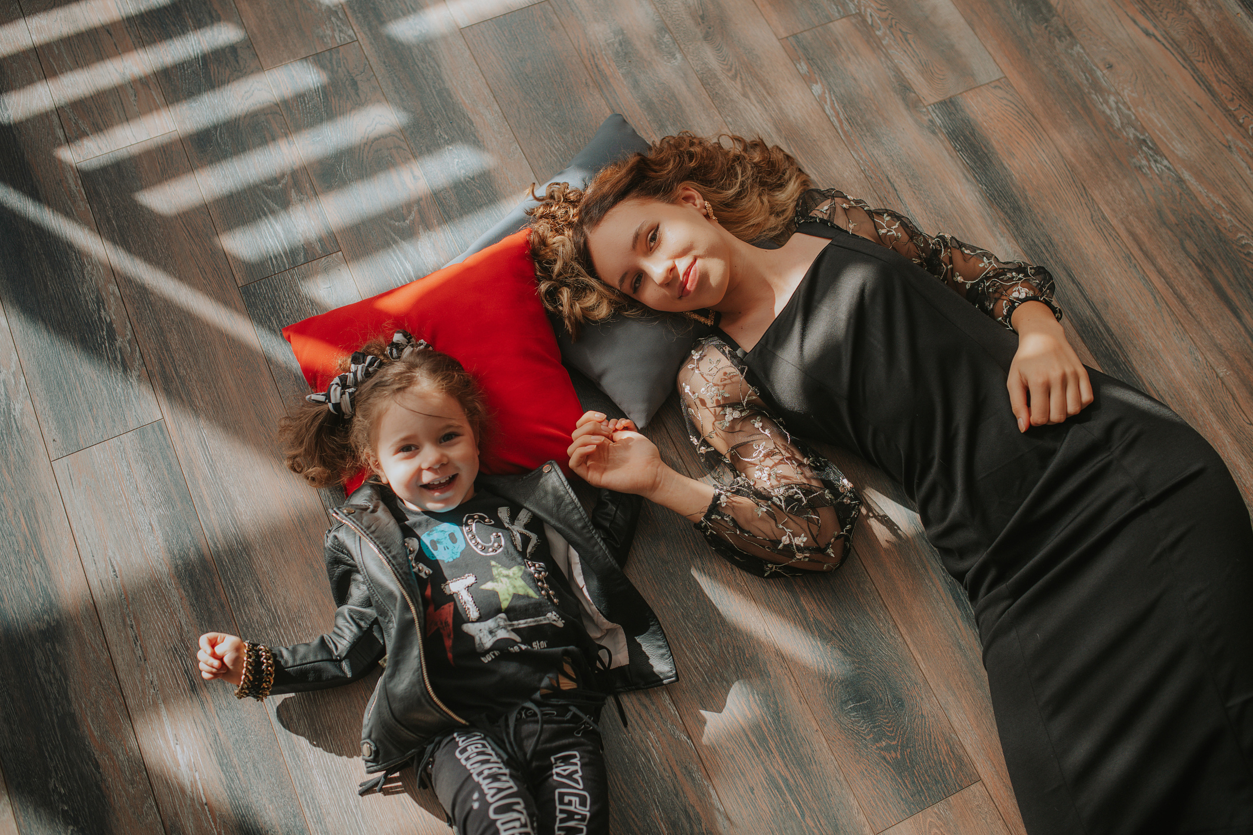 Полина и Мила. Фотограф Алла Елисеева