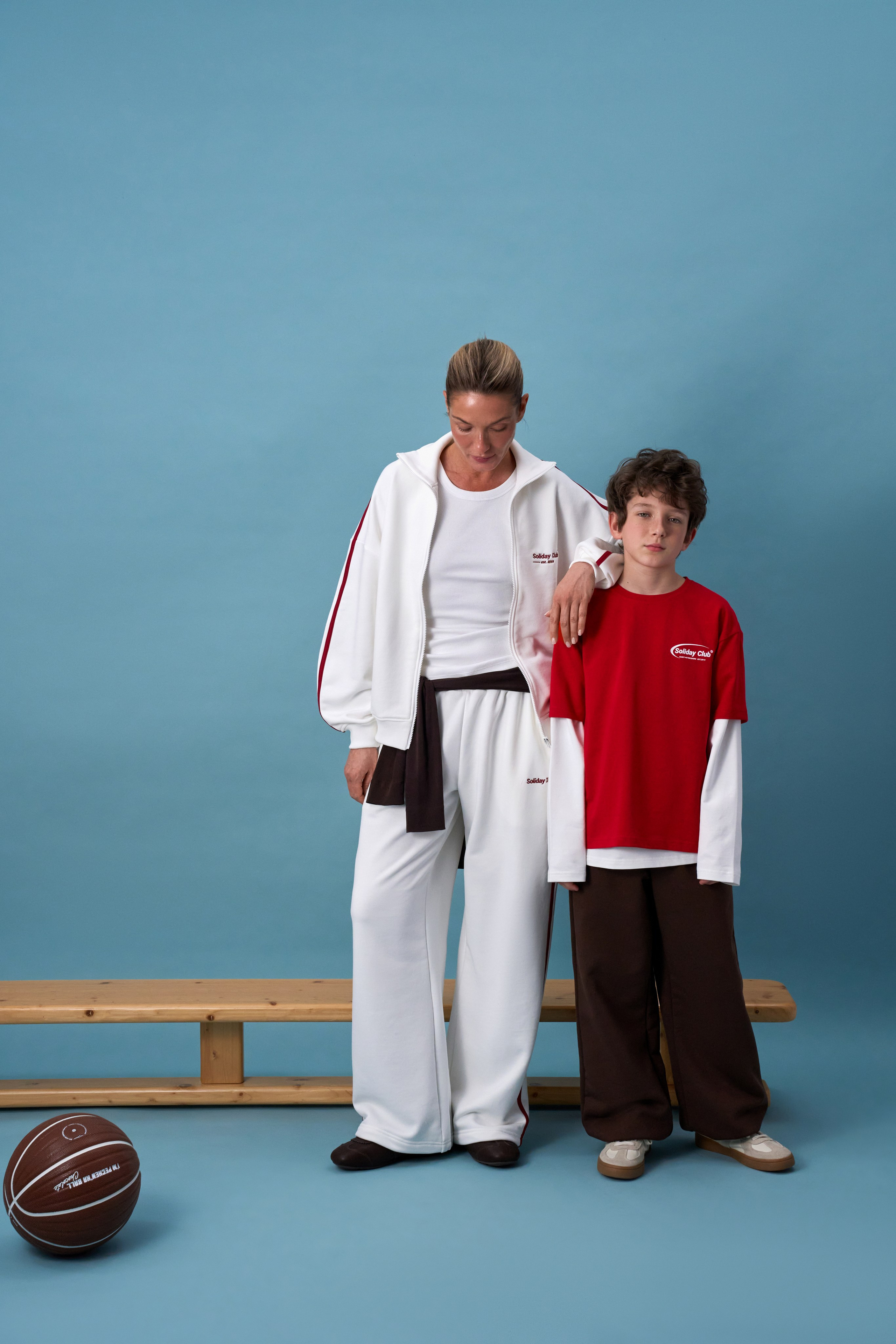 VINTAGE FAMILY CLUB. Creative Fashion Photographer & Art Director