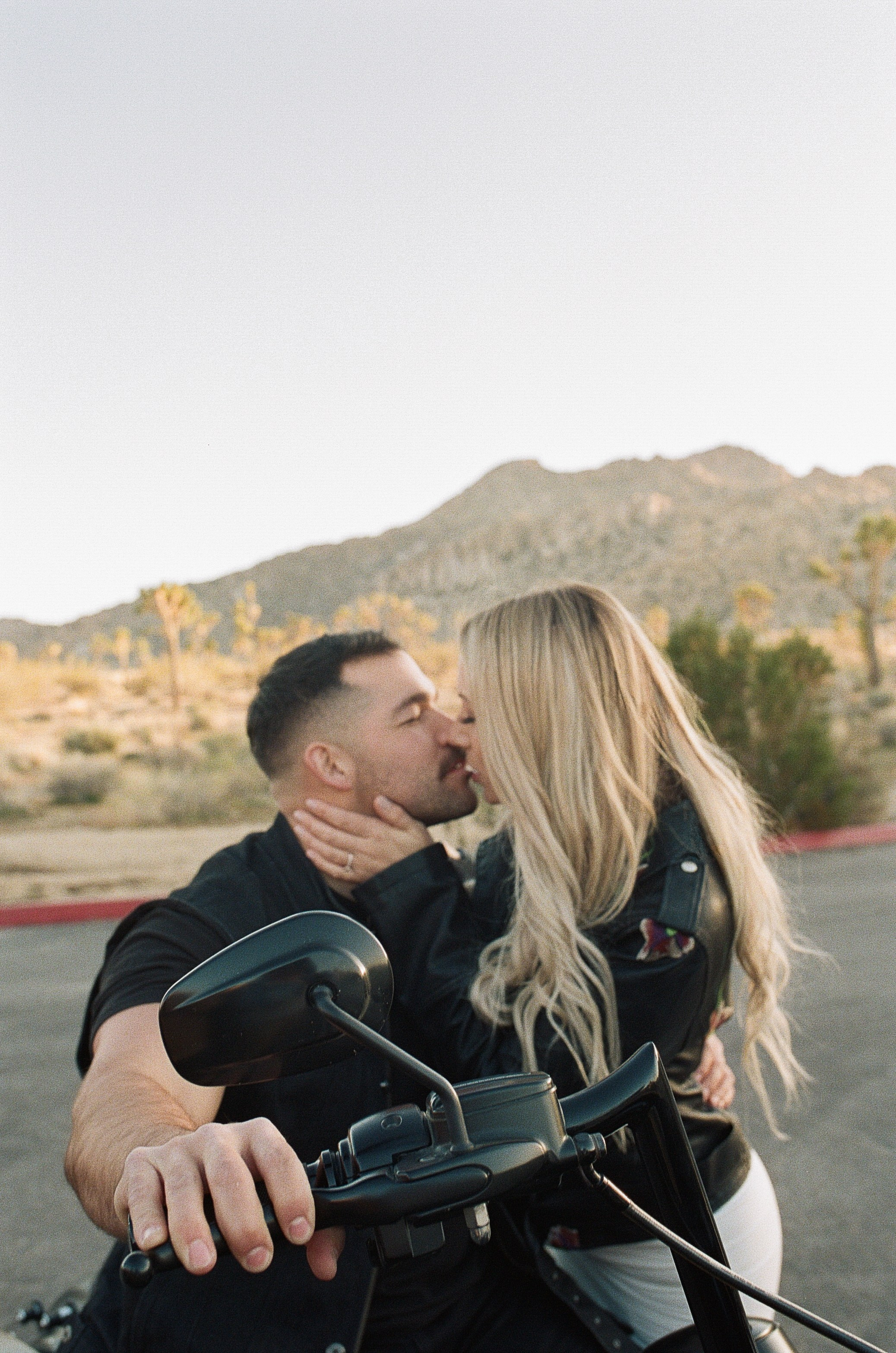 Weddings. Film photographer in Los Angeles Anastasiya Pankova