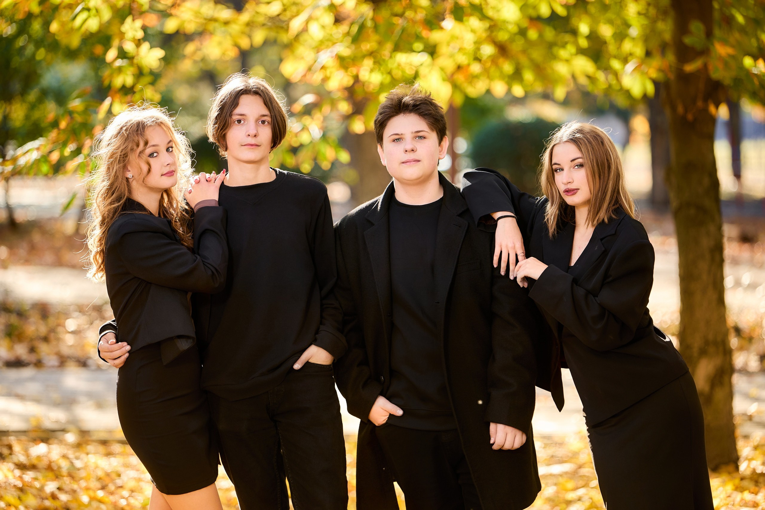 ШКОЛЬНИКИ. НАБЕРЕЖНАЯ. Фотограф Татаринов Андрей (Донецк / Макеевка)