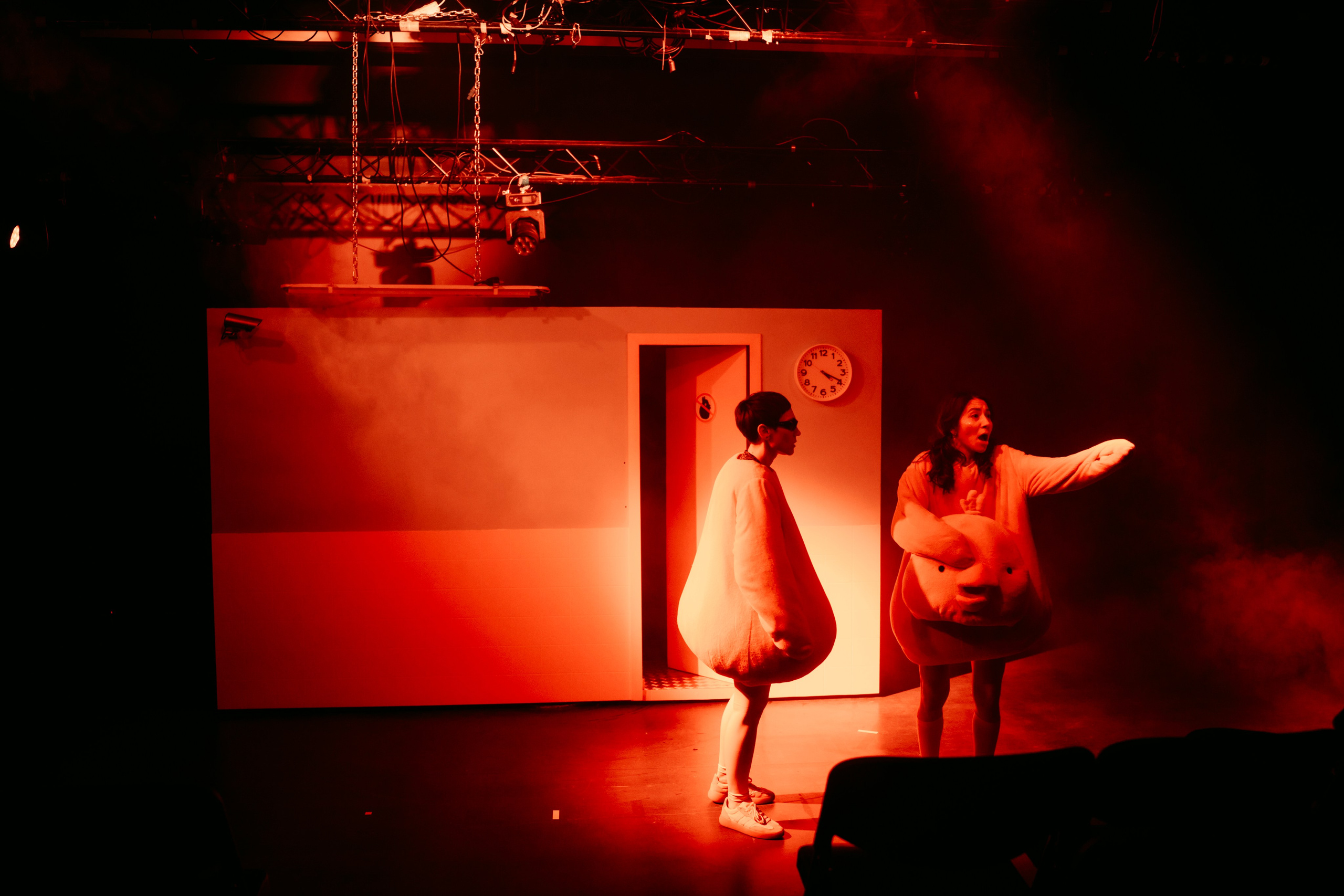 Затворник и Шестипалый. Главная