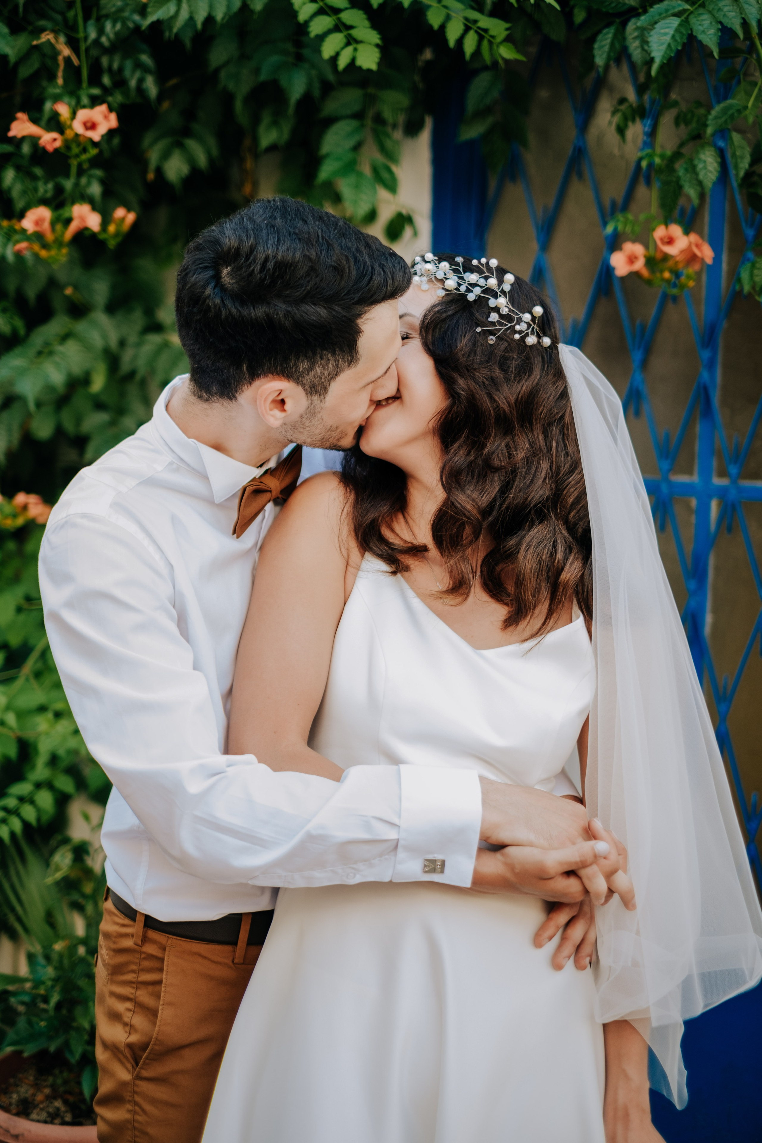 История Лари и Ланы