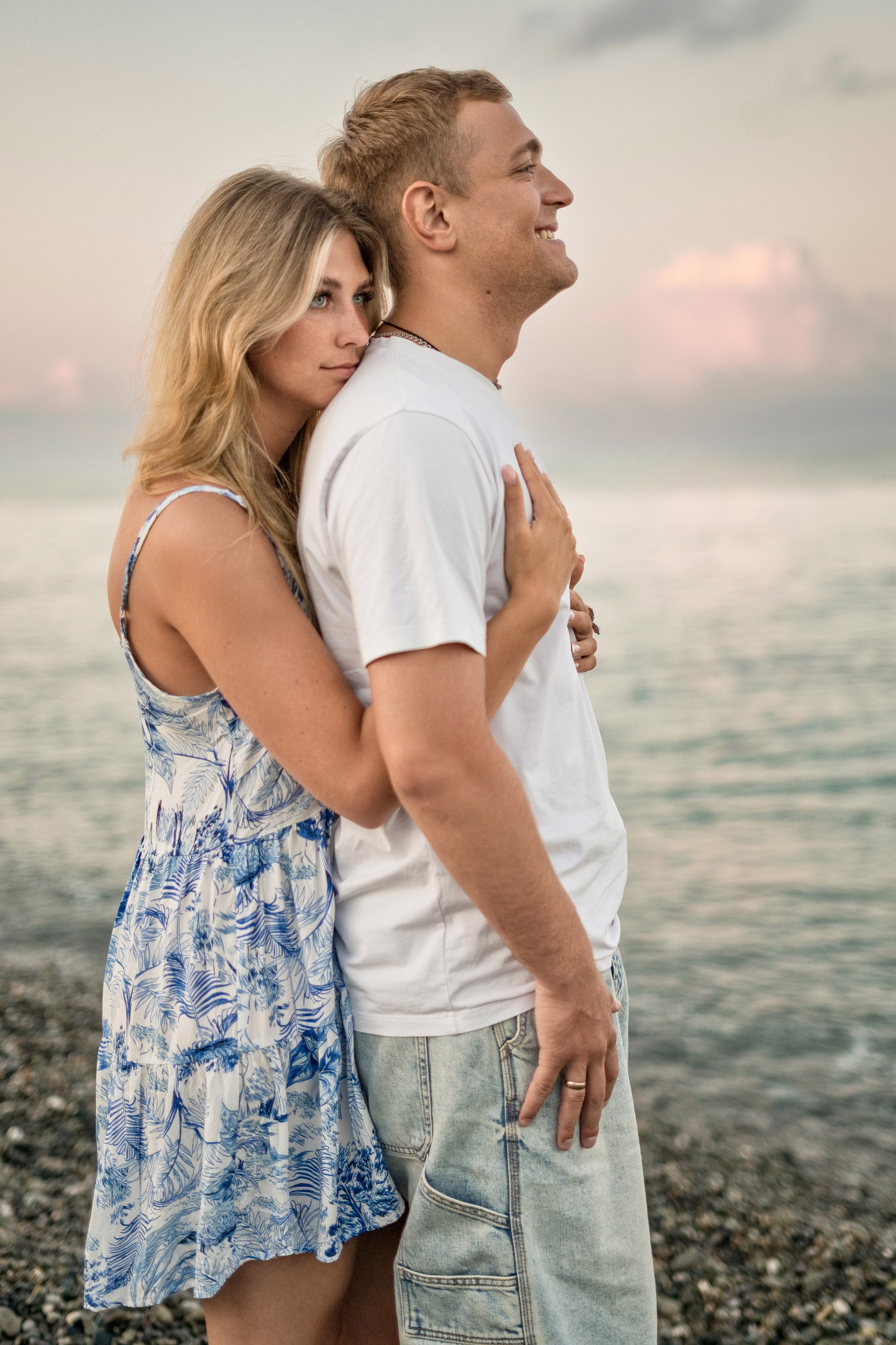 Фотосессия для Артема и Кати в Сириусе. Профессиональный Фотограф в Сочи Марина Ситкина