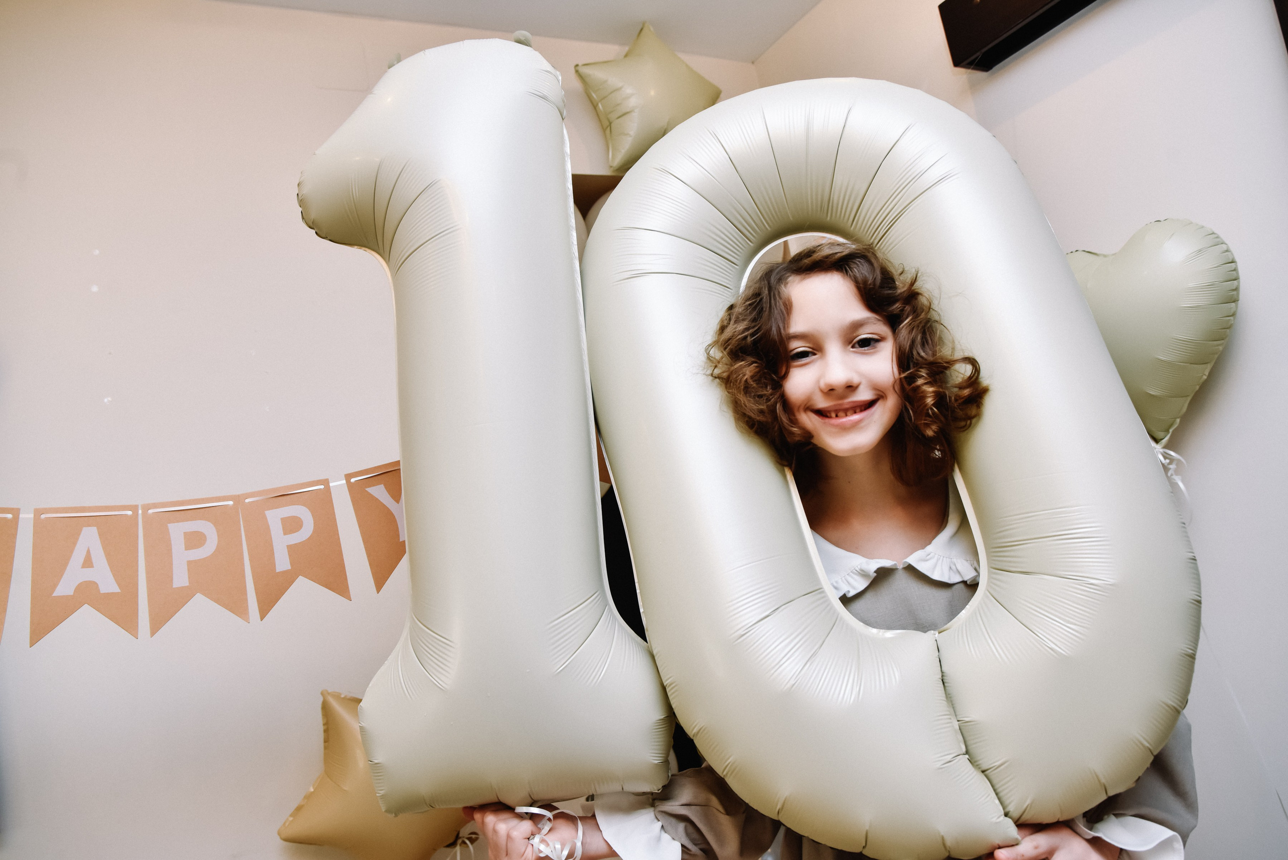 Полине 10 лет