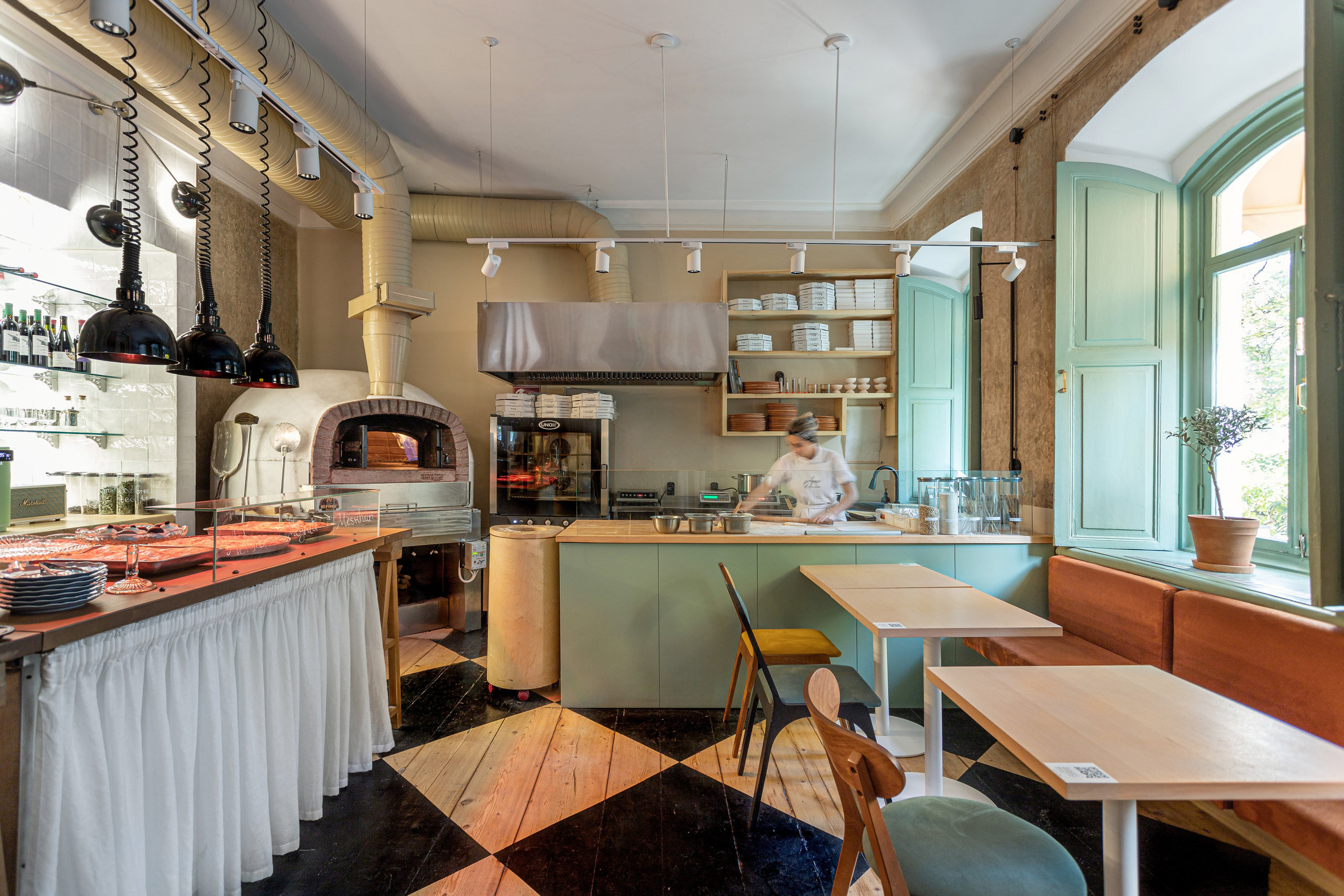 Интерьерный и архитектурный фотограф Михаил Бравый