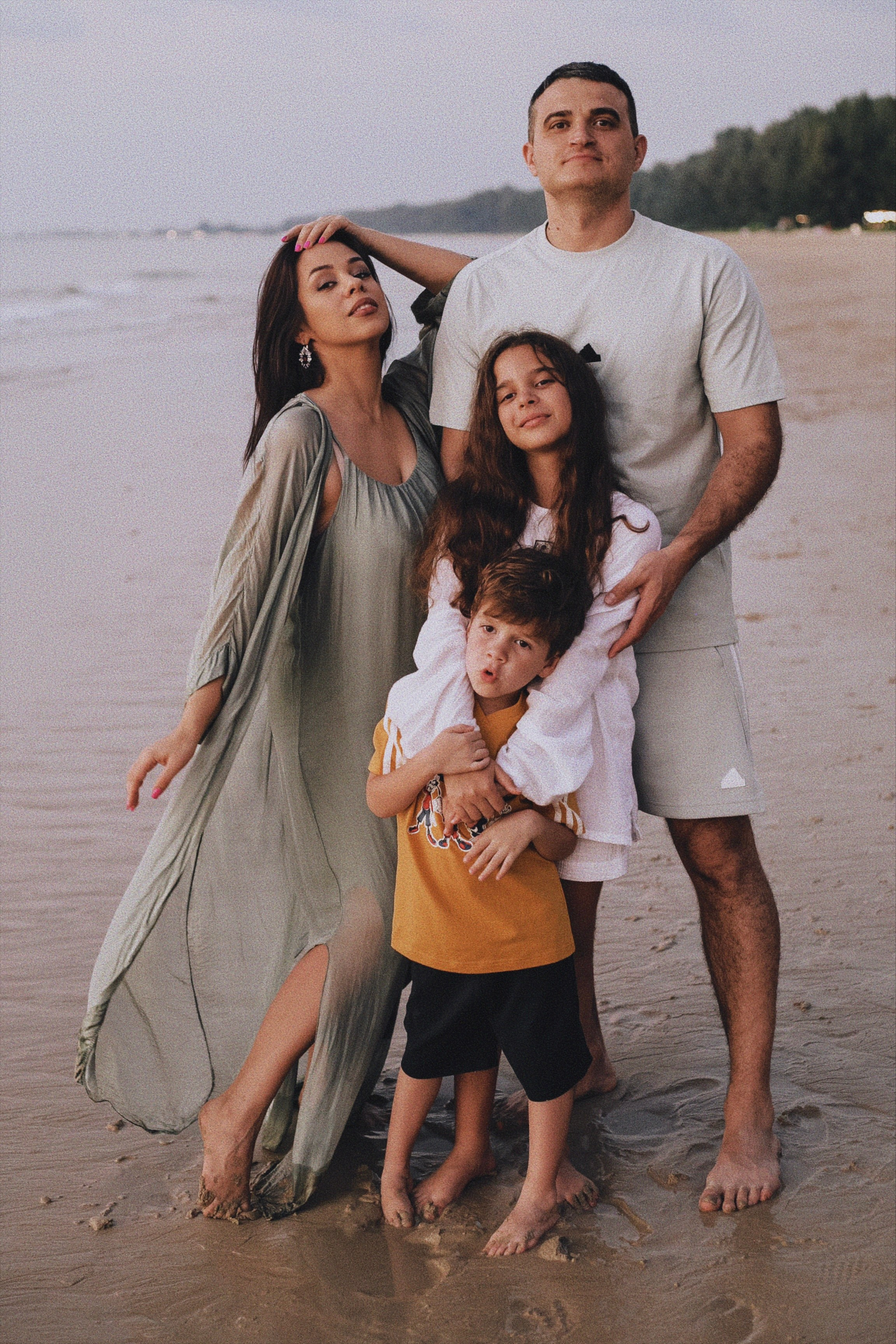 Татьяна с семьей Као Лак. Фотограф и видеограф Анна Домашенко