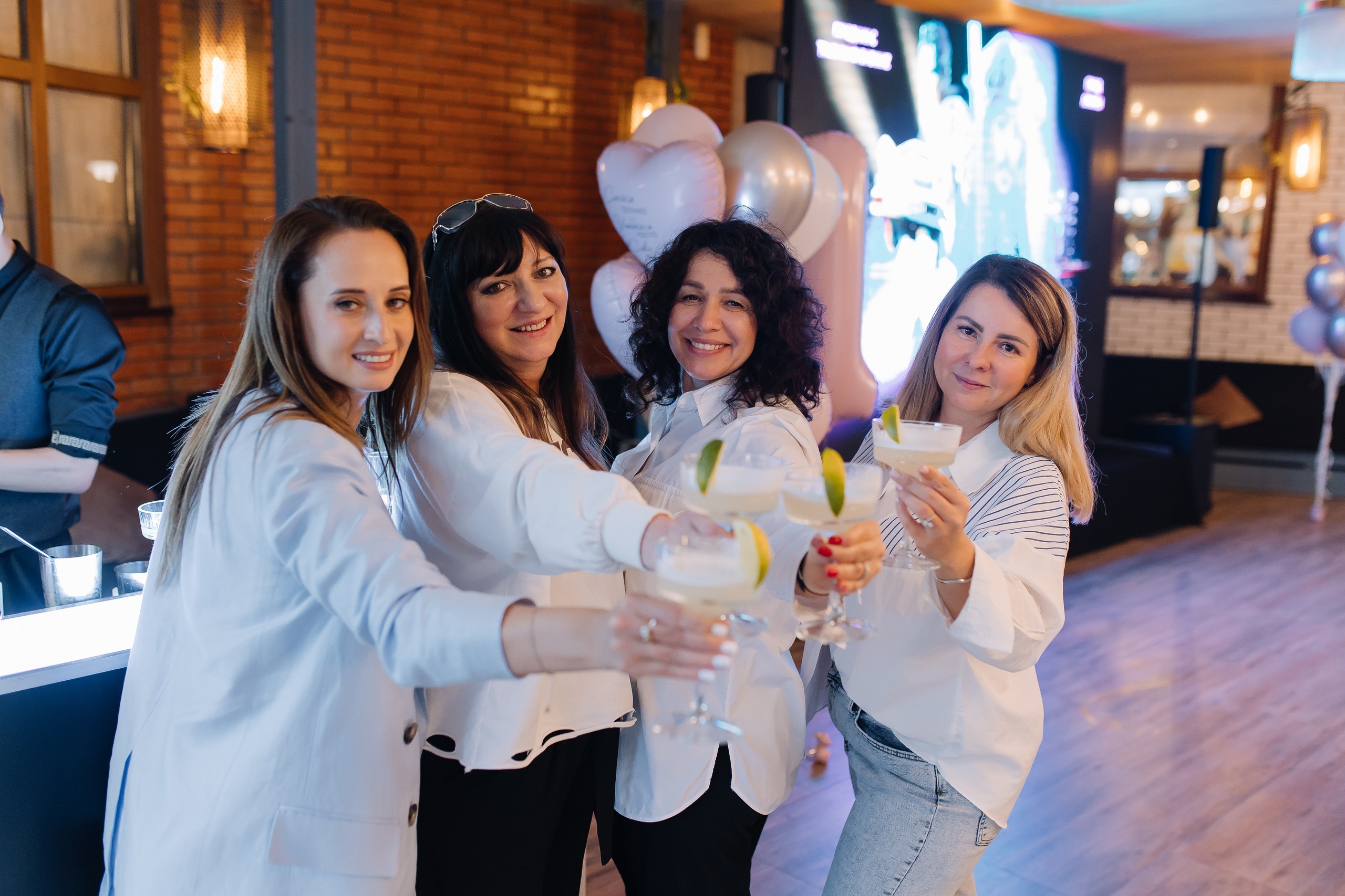 Репортаж. Свадебный и семейный фотограф в Алматы Laura Dosmann