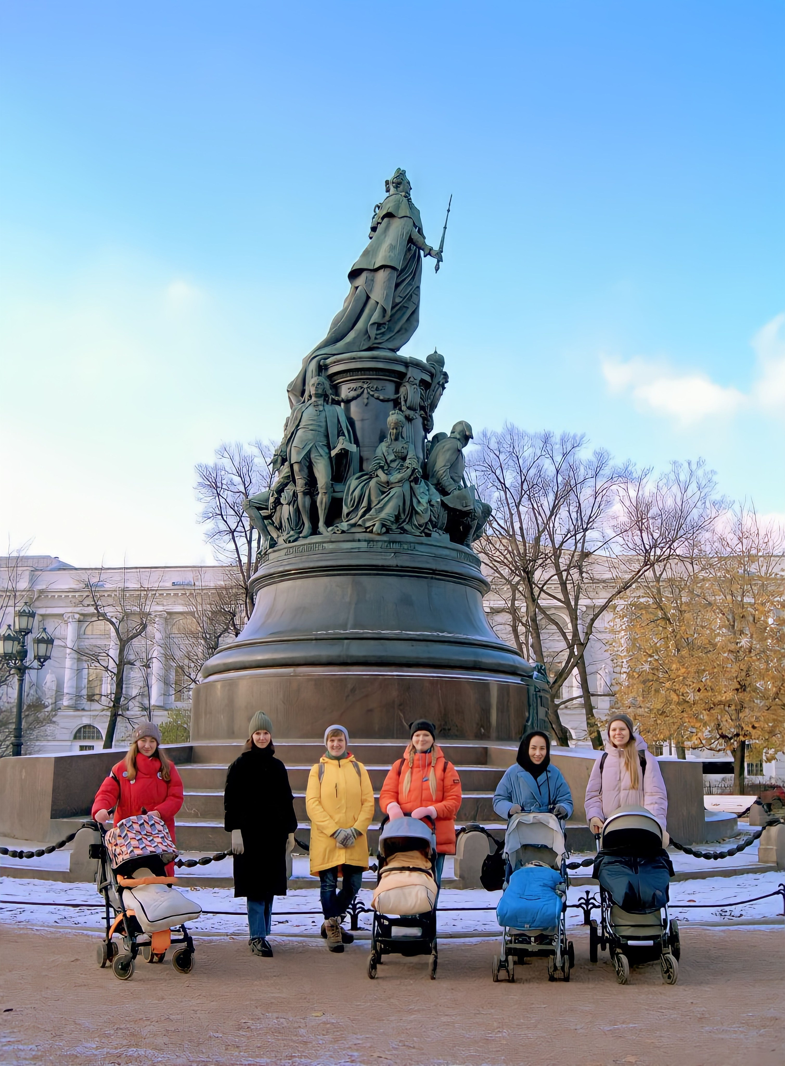 Экскурсия на улице. Фотограф в Санкт-Петербурге
