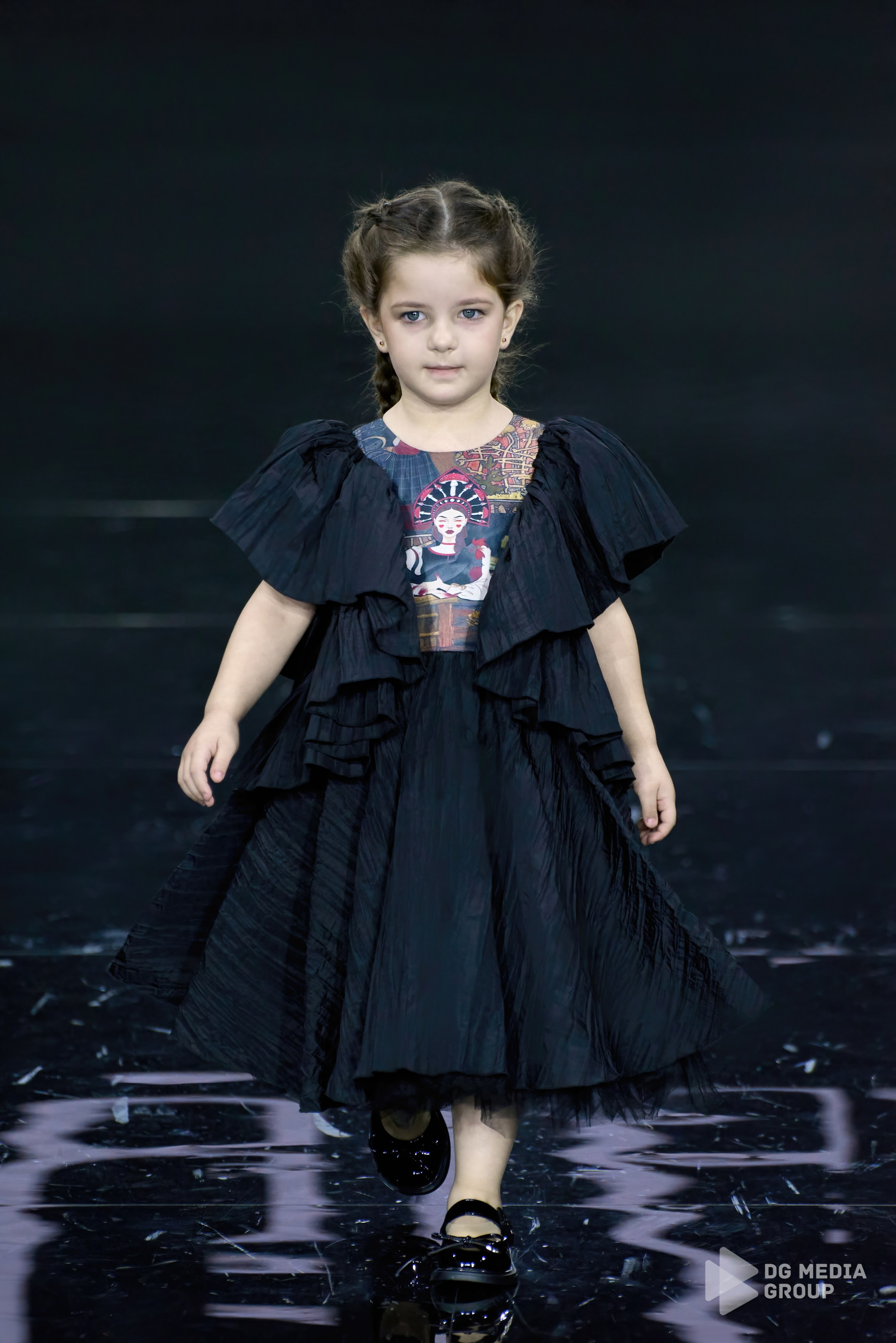 Giza | sfw 2025 | the fragment. DG MEDIA GROUP | Контент для модных показов и концертов