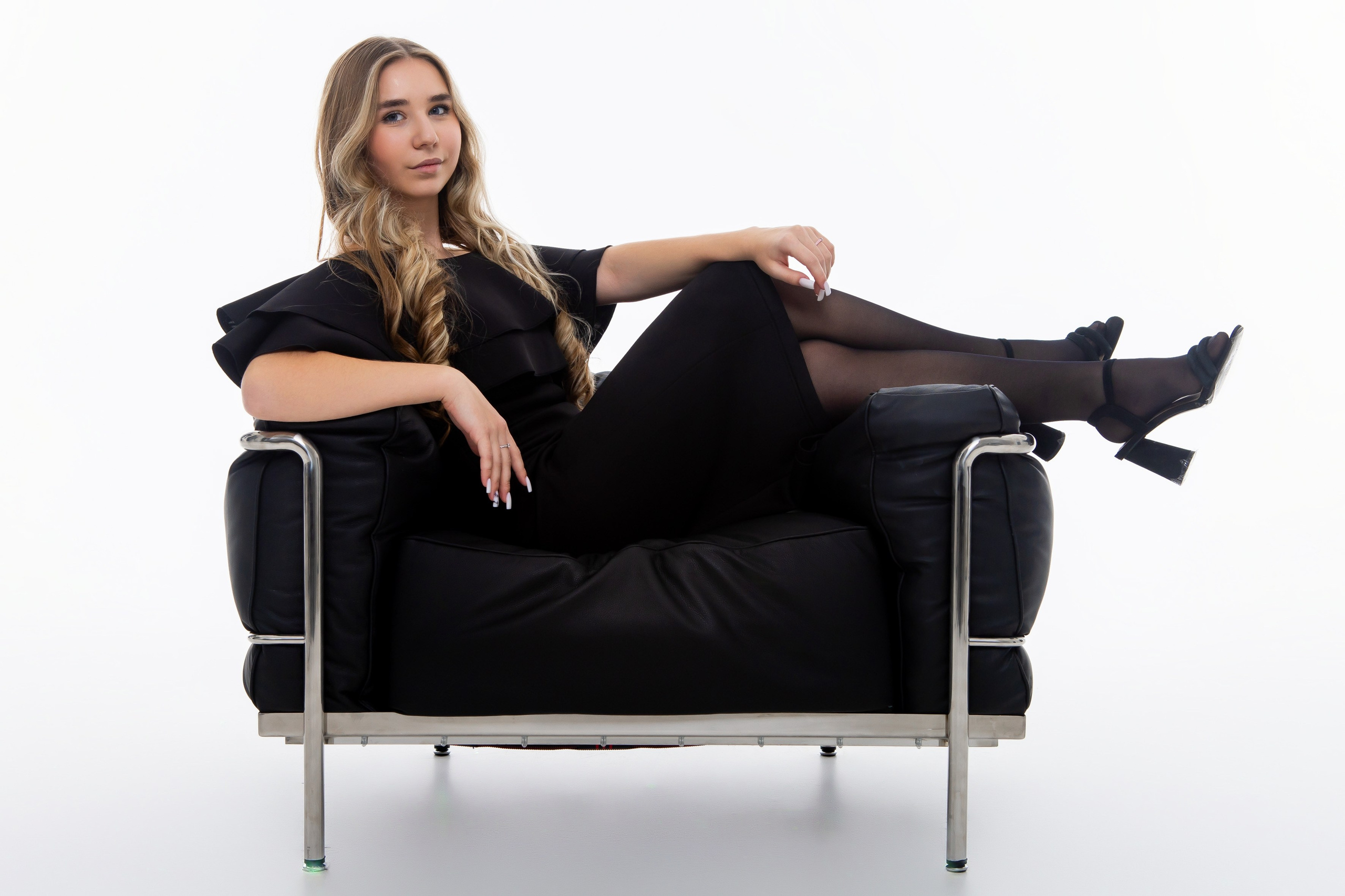 Студия Гимназия 12 11 А 2024 г. Свадебный и портретный Фотограф в Липецке Дмитрий Котюков