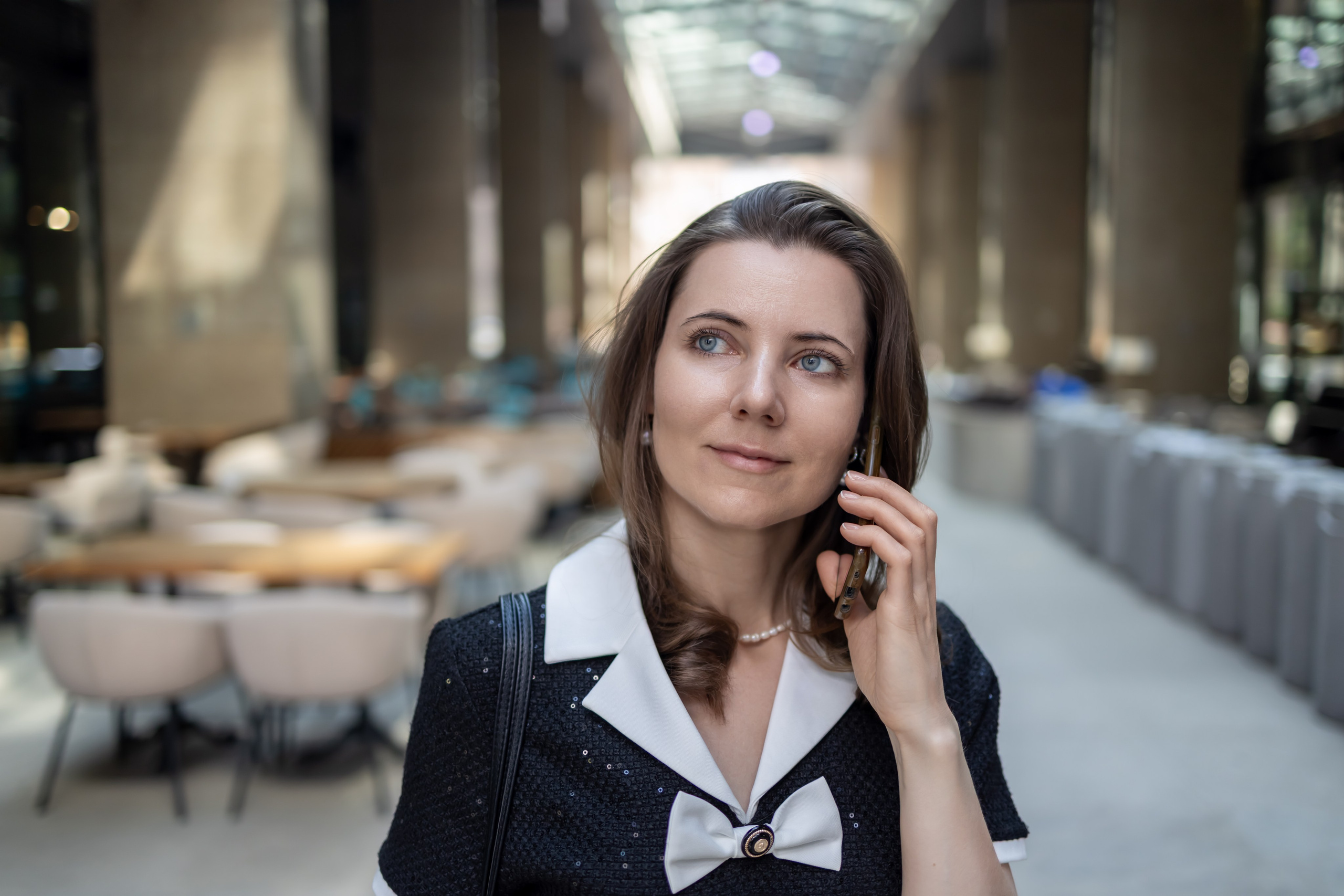 Бизнес стиль на Белой площади. Модель Ирина. Репортажный, семейный и студийный фотограф в Москве Демин Алексей